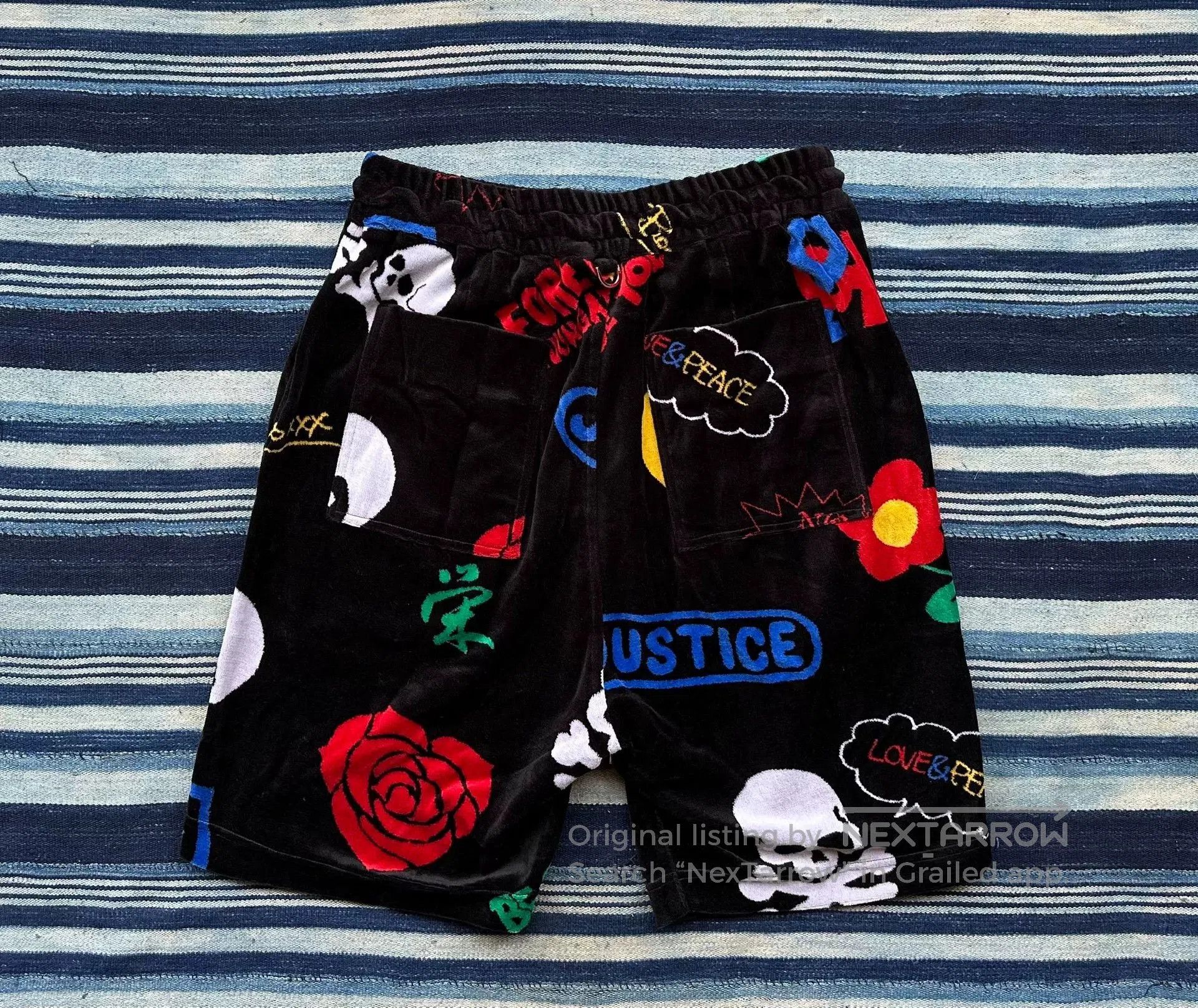 Other mastermind japan velvet skull graffiti shorts. Size US 28 / EU 44 - 7 Thumbnail