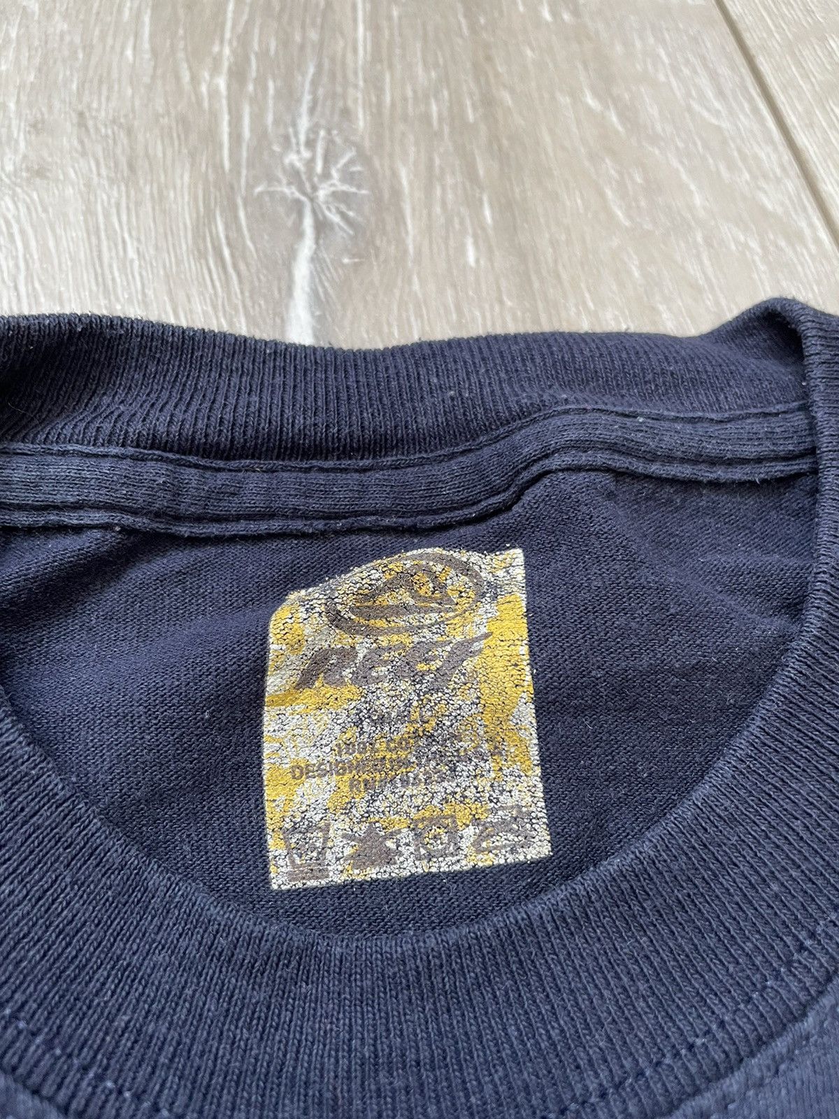 REEF Vintage Reef serfs sexy girl t shirt Size XS / US 0-2 / IT 36-38 - 3 Thumbnail