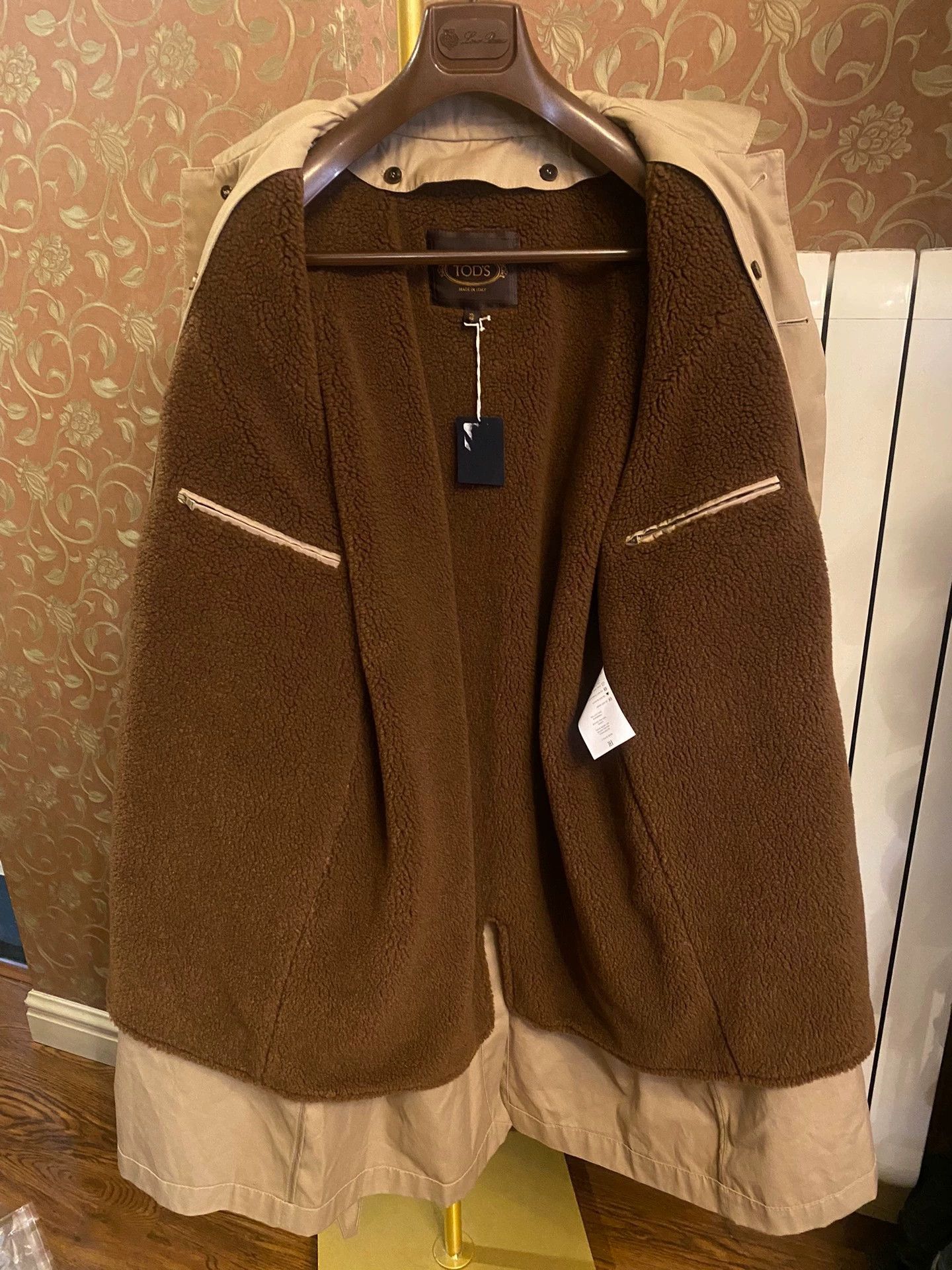 Tod's TODS UK Trench Coat Leather Trim Faux Fur Lined XL Size US XL / EU 56 / 4 - 2 Thumbnail