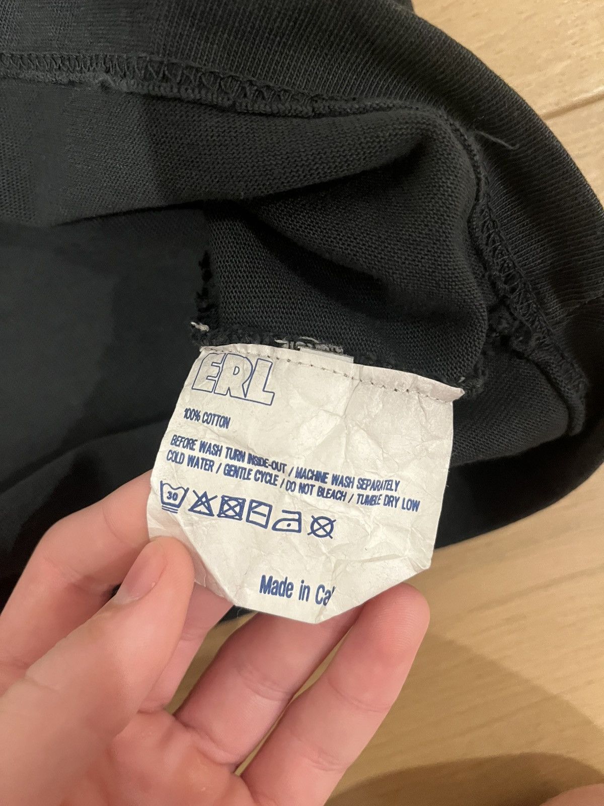 ERL Nettspend ERL la exclusive Bafk merch Size US M / EU 48-50 / 2 - 4 Thumbnail