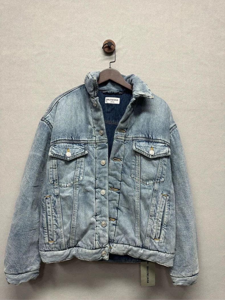 Balenciaga Balenciaga size 36 Oversized washed denim cotton coat jack Size XS / US 0-2 / IT 36-38 - 1 Thumbnail