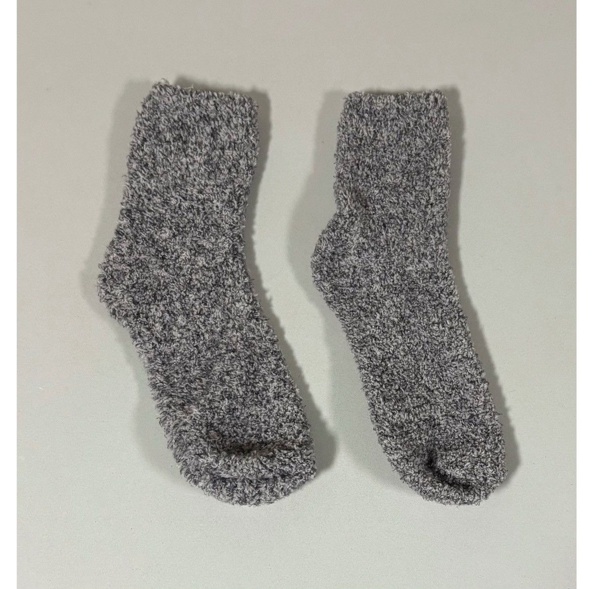 Vintage Gray Grey Solid Plush Fuzzy Winter Socks O/S NWOT ☃️ #socks Size ONE SIZE - 2 Thumbnail