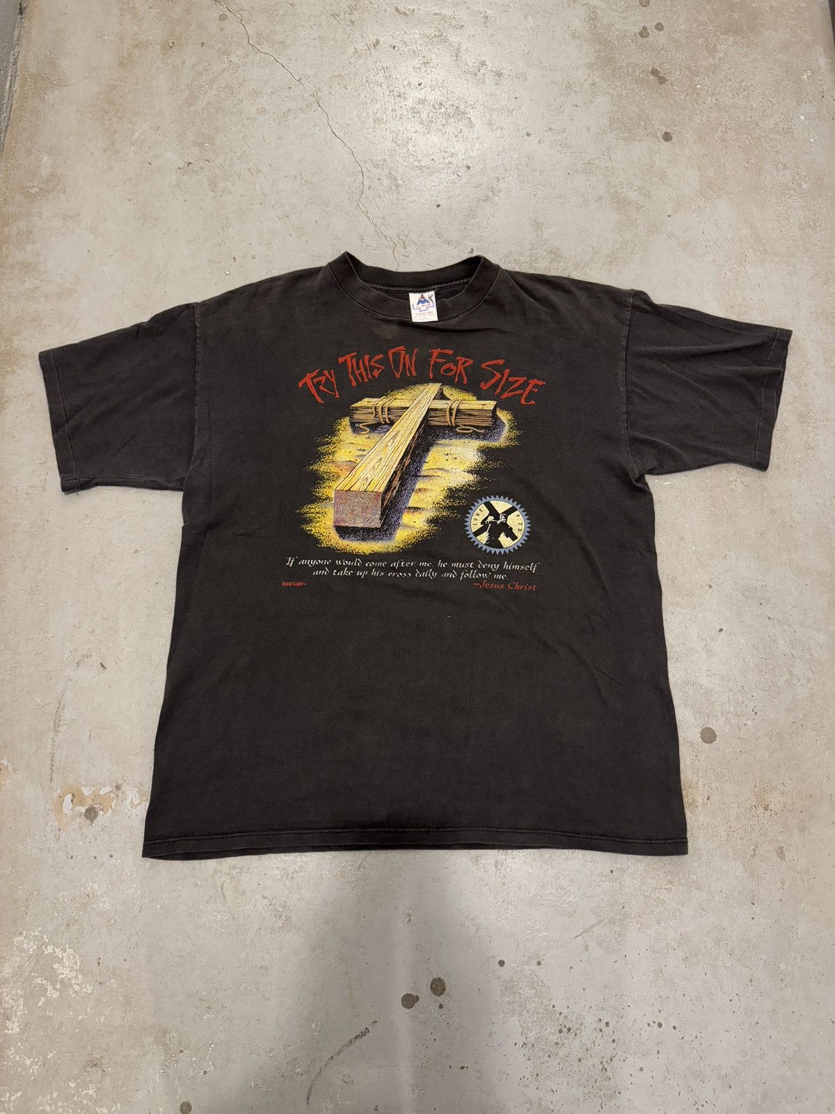 Vintage *RARE* 1990s FADED JESUS GOD RELIGION TEE SINGLE STITCH Size US XL / EU 56 / 4 - 7 Thumbnail