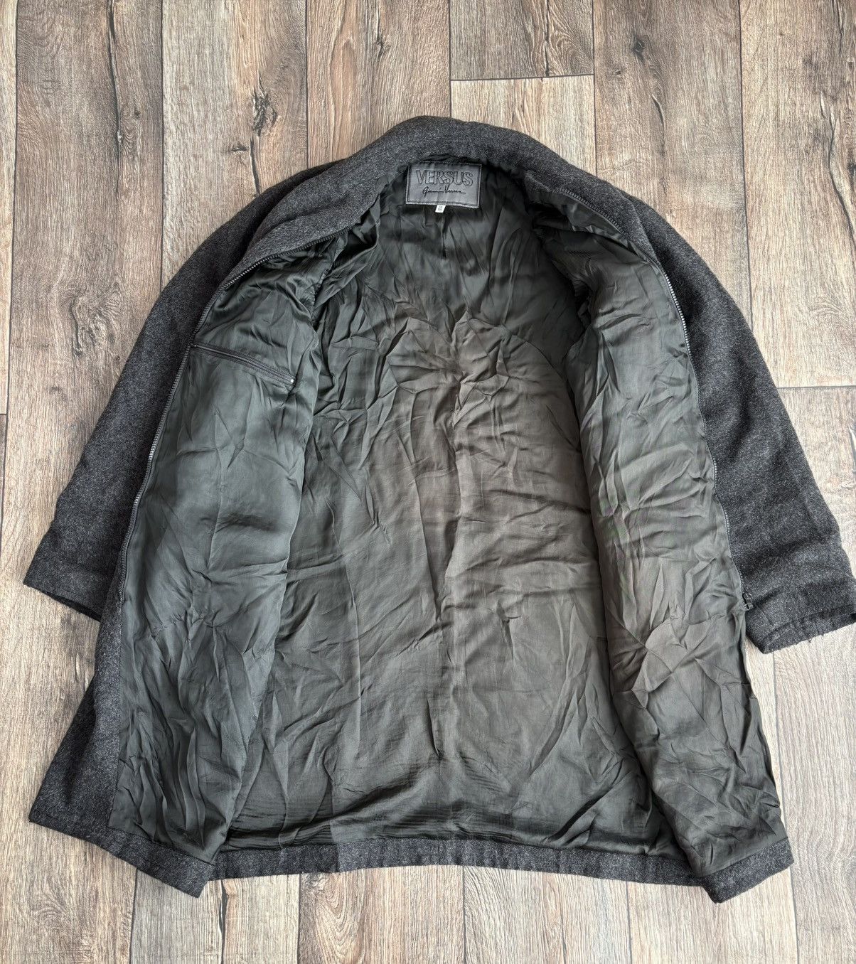 Versace × Versus Versace Vintage 80s Versus Gianni Versace Button/Zip Wool Coat Size US M / EU 48-50 / 2 - 11 Thumbnail