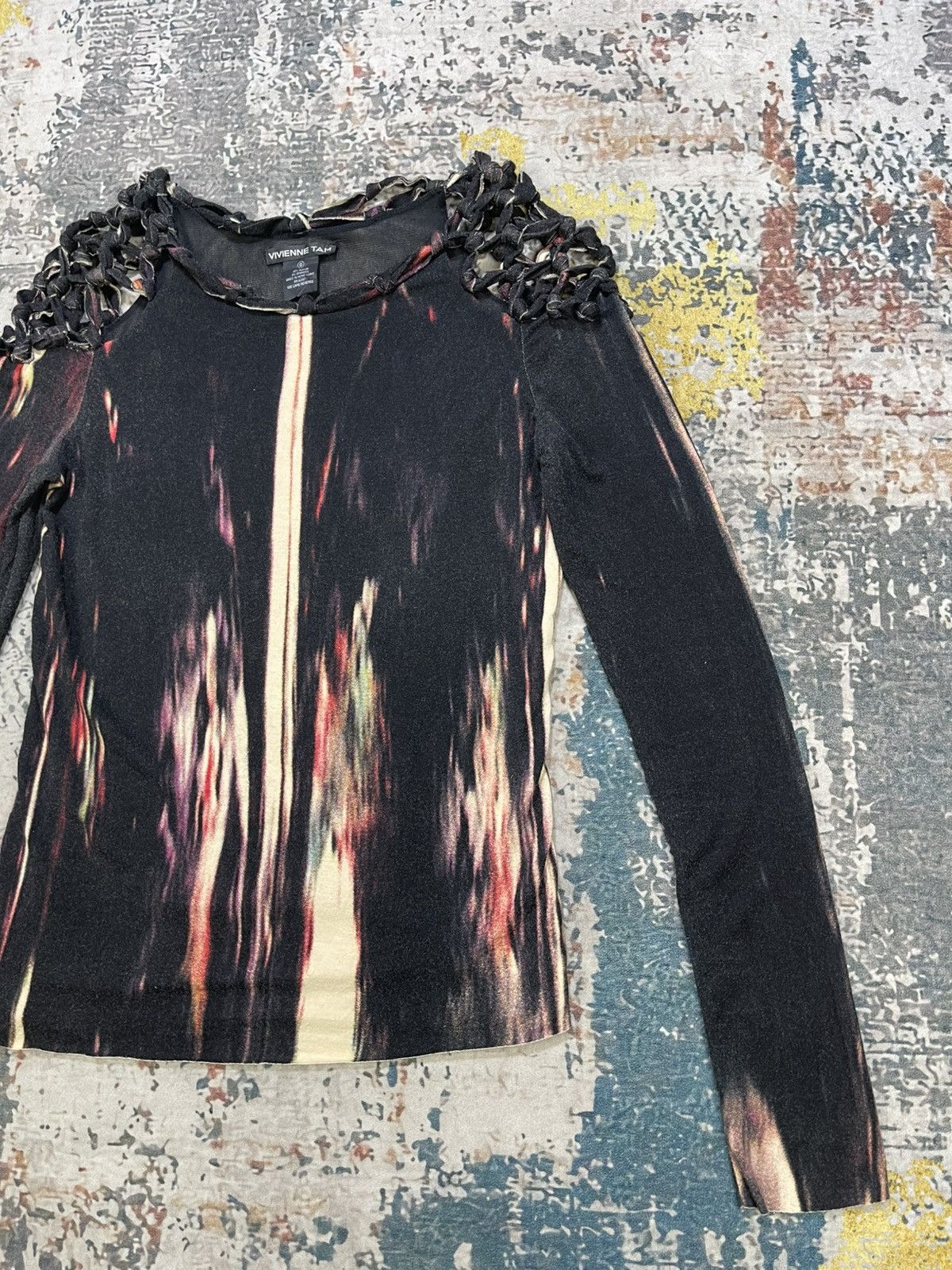 Vivienne Tam Vivienne Tam Abstract Decorative Shoulder Body Fit Top Size XS / US 0-2 / IT 36-38 - 8 Thumbnail