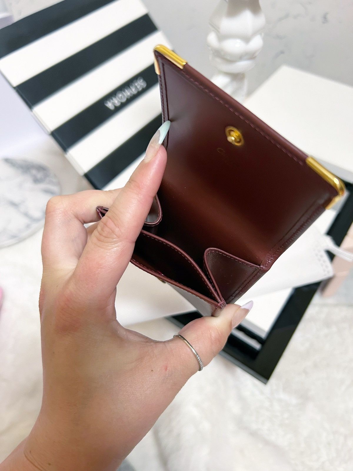 Cartier Authentic Cartier Rare Vintage Maroon Coin / Change Purse Size ONE SIZE - 6 Thumbnail