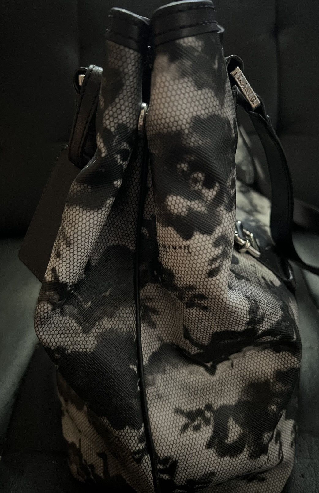 L.A.M.B. Gwen Stefani L.A.M.B. Rose Lace Large Tote Bag Size ONE SIZE - 8 Thumbnail
