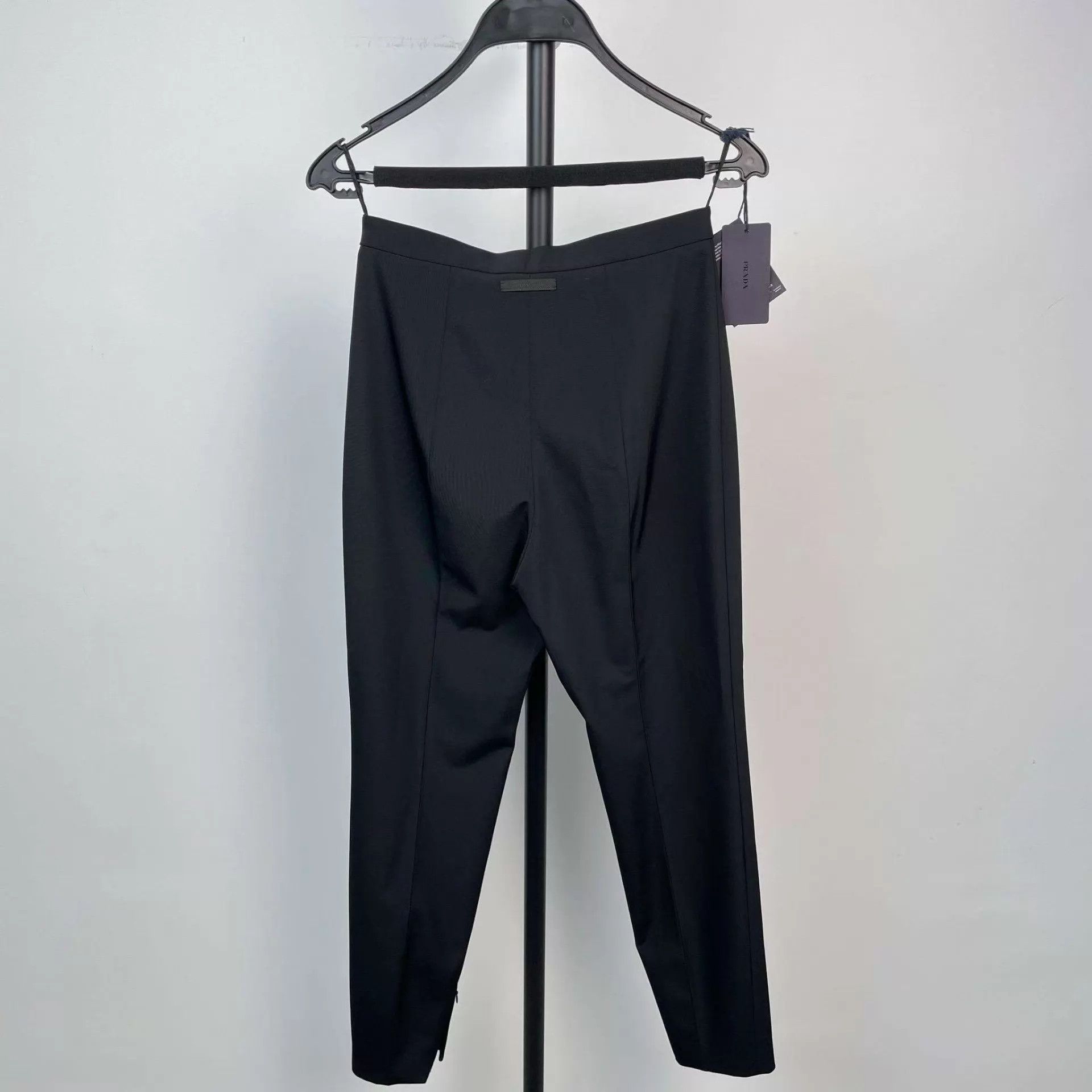 Prada Prada Silk Black Side Zip Pants Size 26" / US 2 / IT 38 - 2 Thumbnail