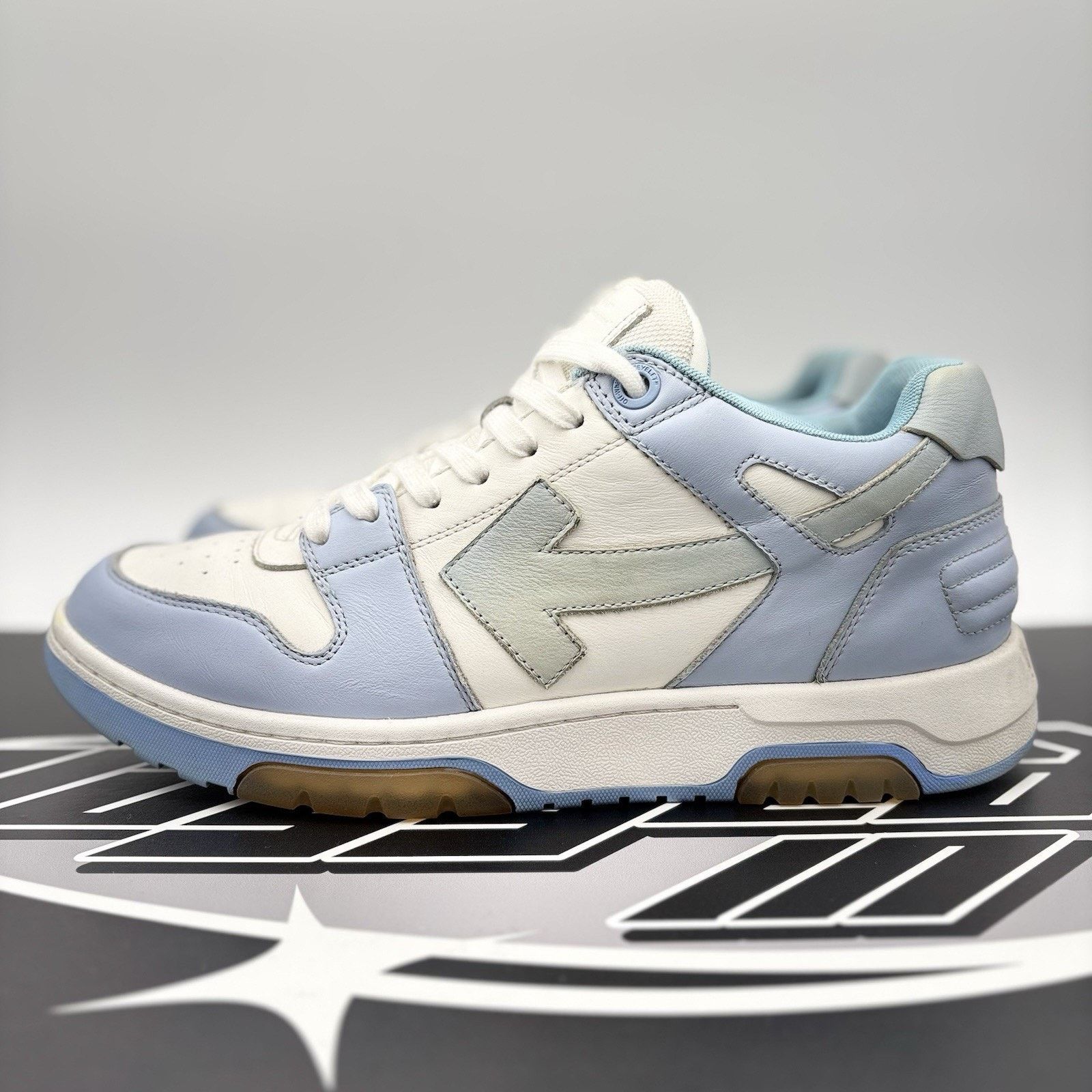 Off-White Off-White Out of Office Low ' Light Blue ' | GOOD CONDITION! Size US 11 / EU 44 - 1 Thumbnail