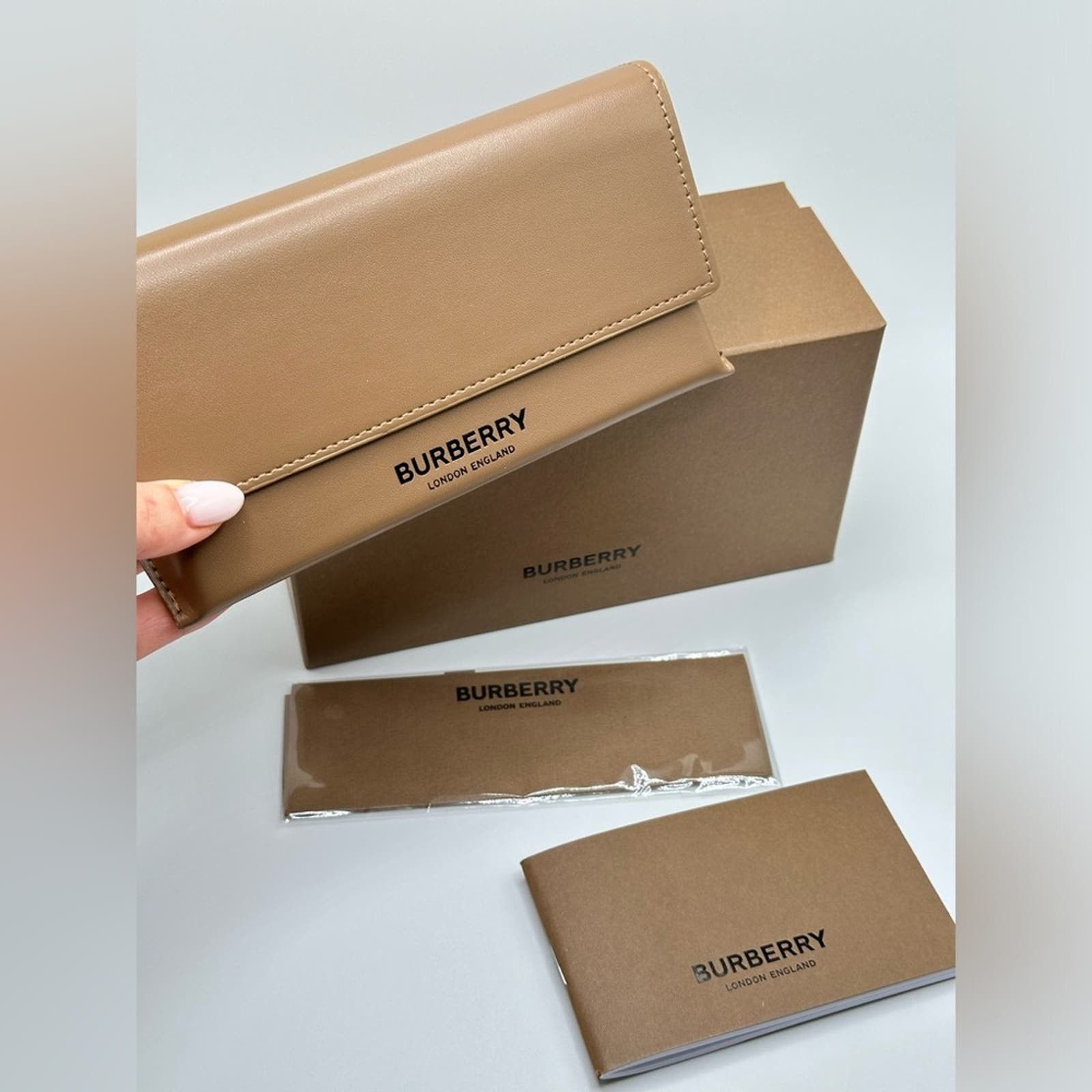 Burberry NEW BURBERRY BE4390 30018G Black/Grey Gradient Sunglasses Size ONE SIZE - 12 Thumbnail