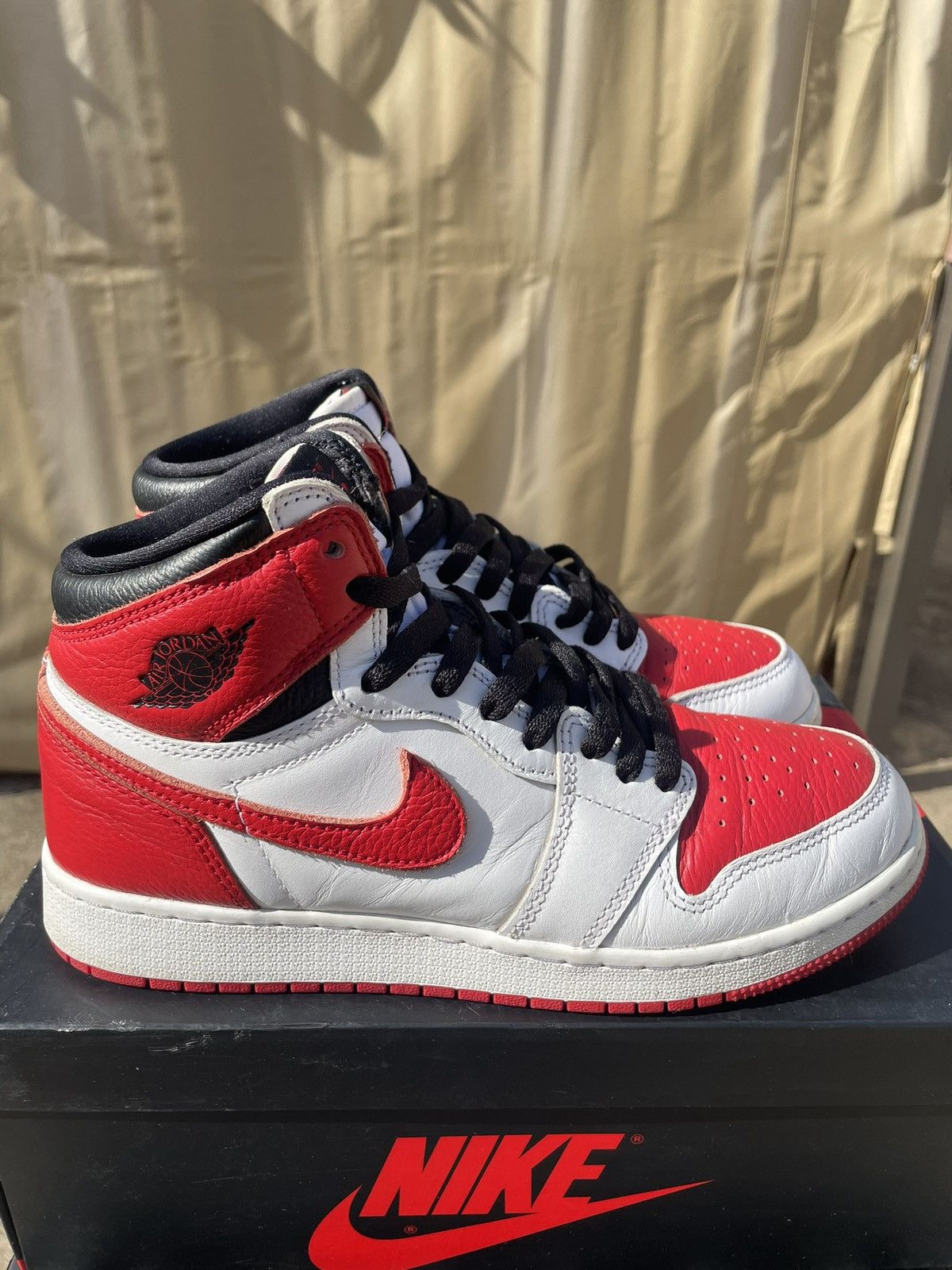 Jordan Brand Jordan 1 Retro High OG Heritage Size US 6.5 / EU 39-40 - 1 Thumbnail