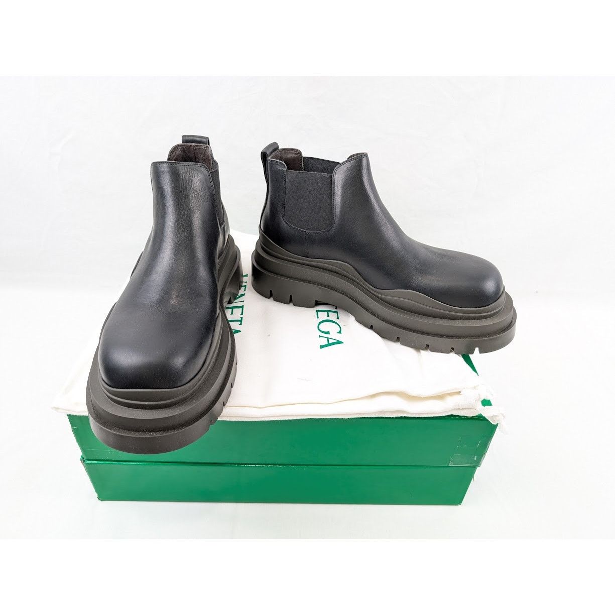 Bottega Veneta o1rshd1 Military Calf Tire Ankle Boots in Black Size US 11 / EU 44 - 17 Thumbnail