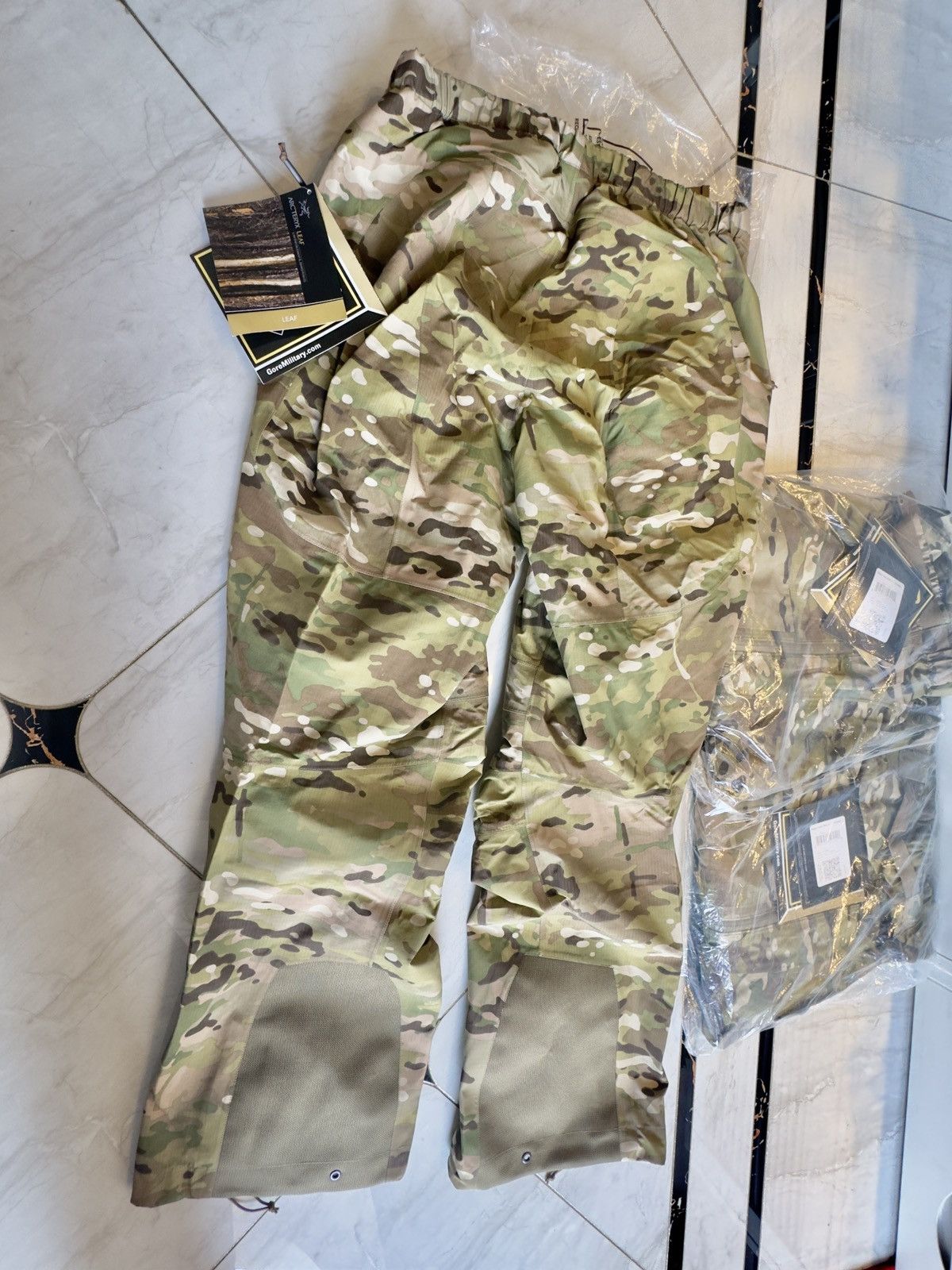 Arc'teryx ArcTeryx LEAF Alpha Pants GEN1 Size US 38 / EU 54 - 2 Thumbnail