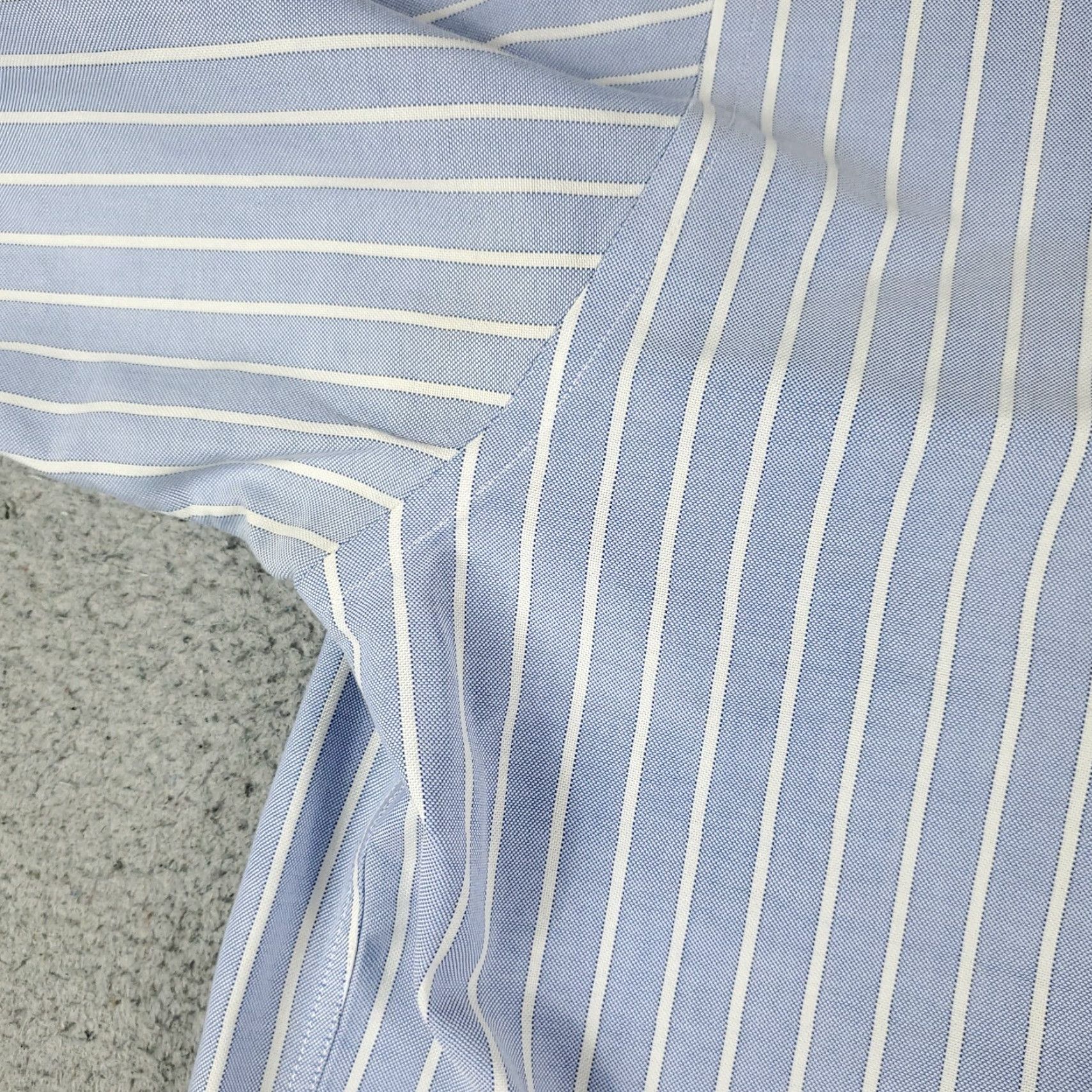 Brooks Brothers VINTAGE Brooks Brothers Shirt Men's Large Blue Striped Casual Button Up Long Sleeve Size US L / EU 52-54 / 3 - 4 Thumbnail