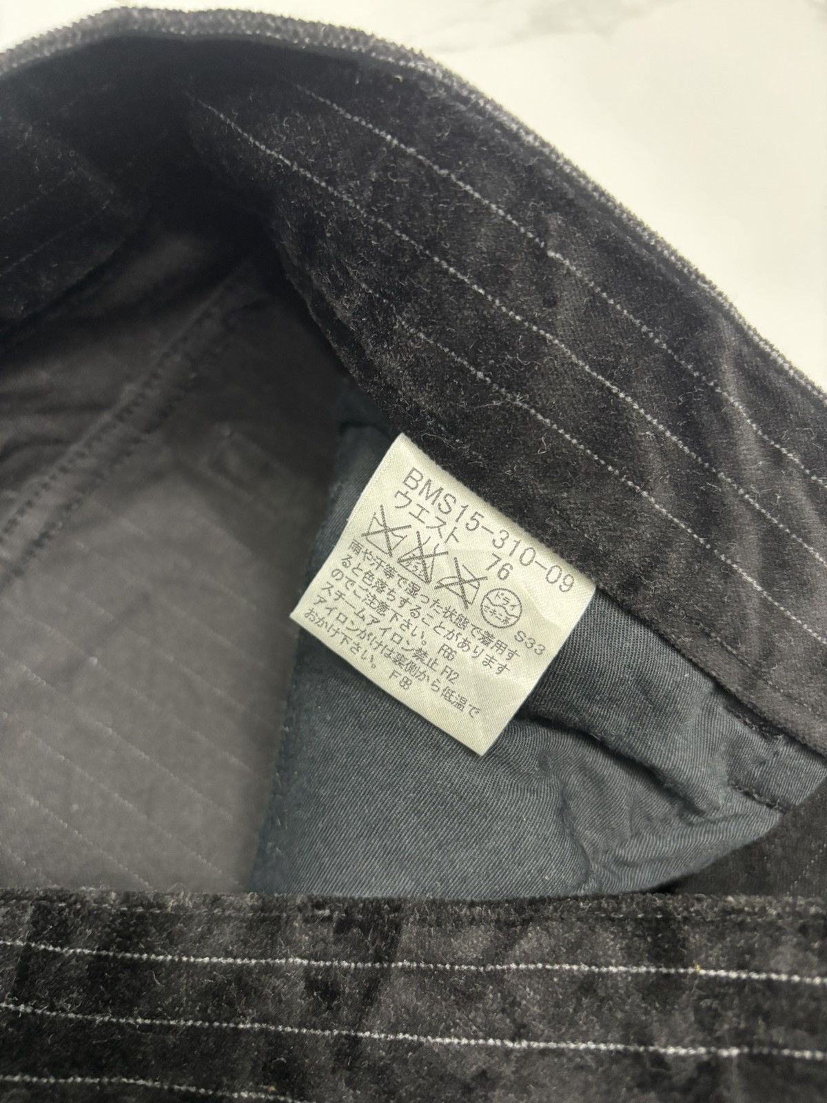 Burberry BURBERRY BLACK LABEL STRIPE VELVET TROUSER PANTS Size US 32 / EU 48 - 10 Thumbnail
