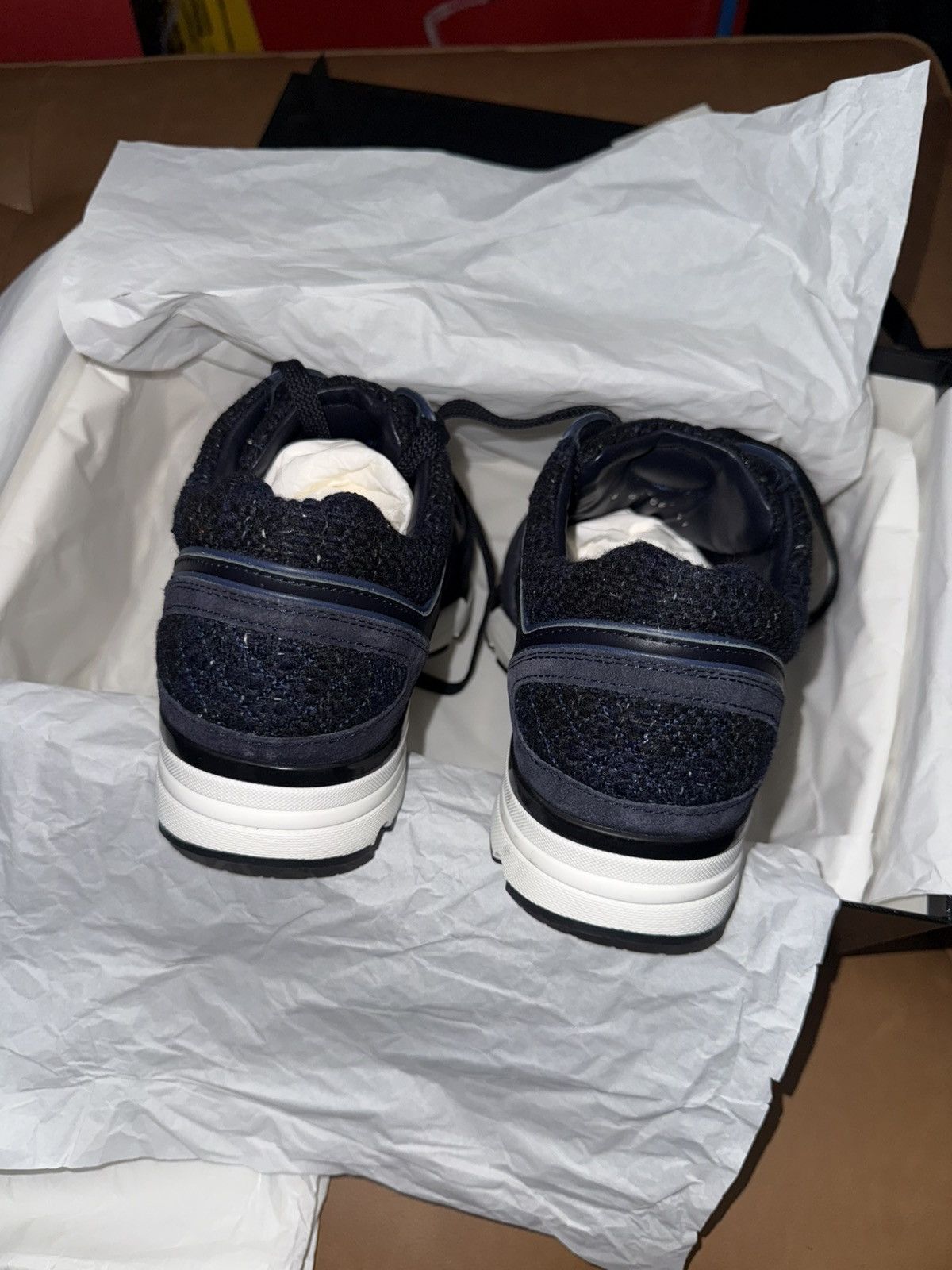 Chanel Chanel suede cc sneakers Size US 8 / EU 41 - 7 Thumbnail