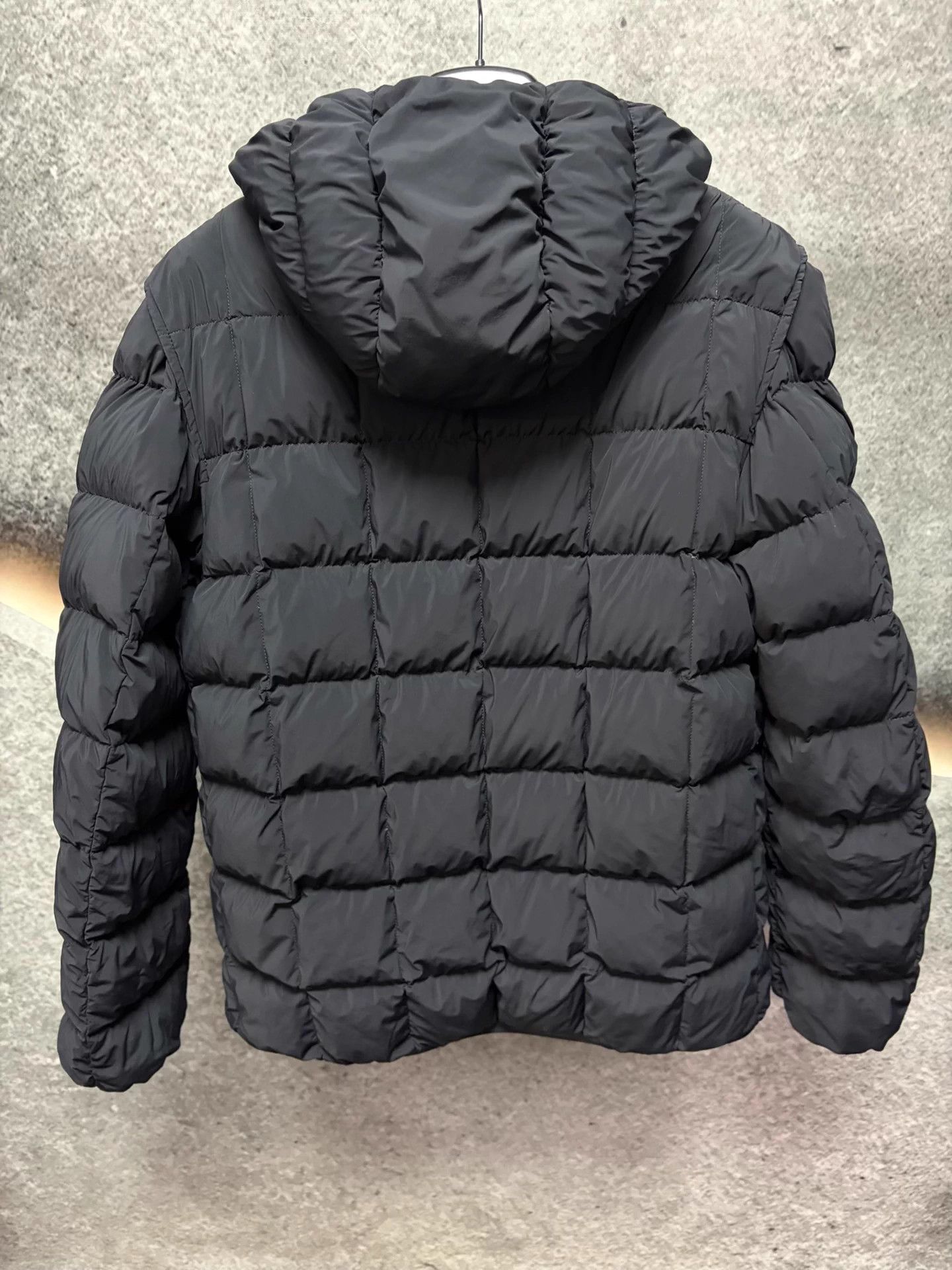 Burberry Burberry Men's Black Down Jacket S Almost New Size US S / EU 44-46 / 1 - 2 Thumbnail