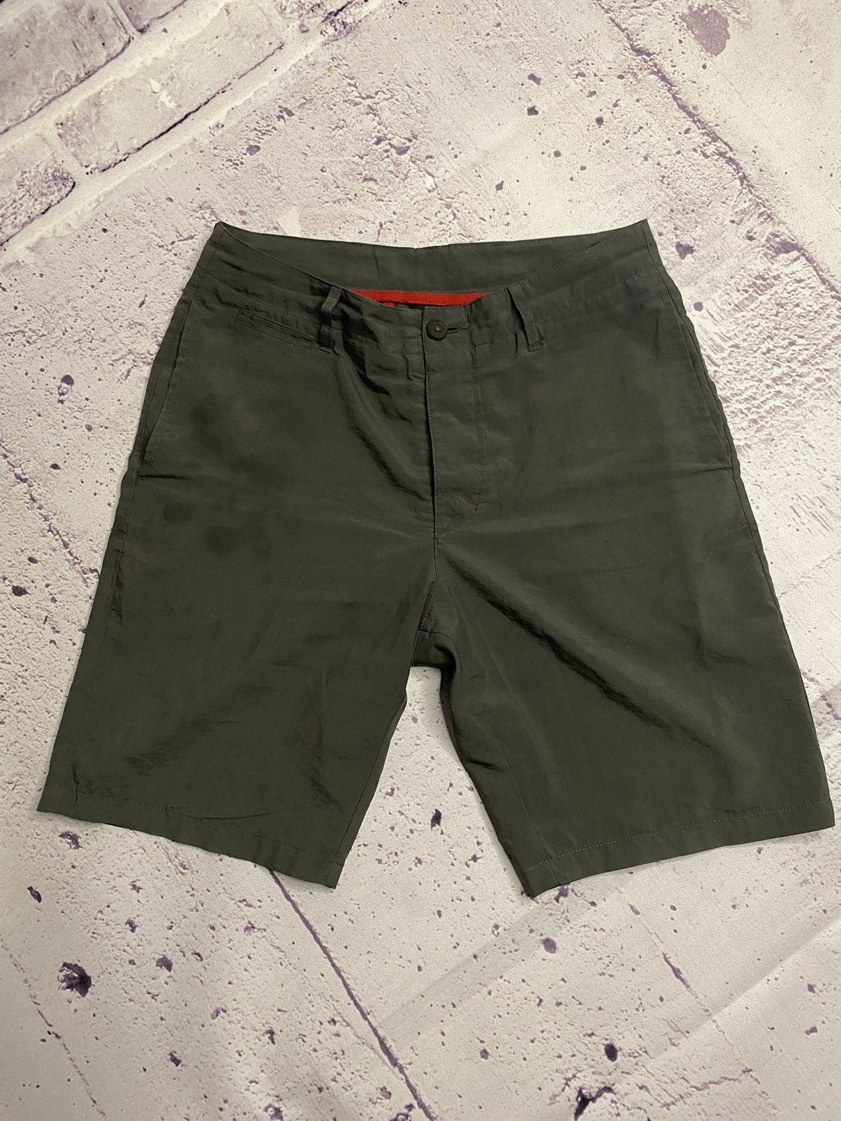 Vintage Men's Nike Acg small tab logo outdoor shorts vintage Size US 30 / EU 46 - 1 Thumbnail