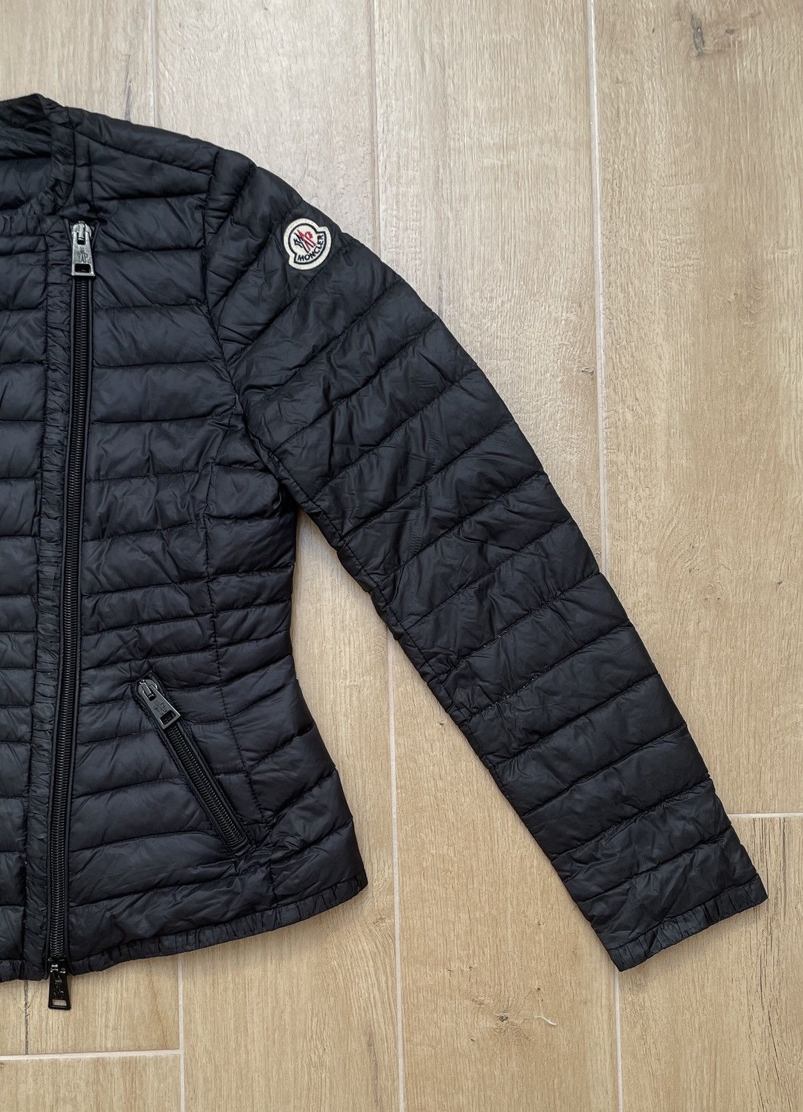 Moncler MONCLER LADIS GIOBBOTTO DOWN JACET Size M / US 6-8 / IT 42-44 - 4 Thumbnail