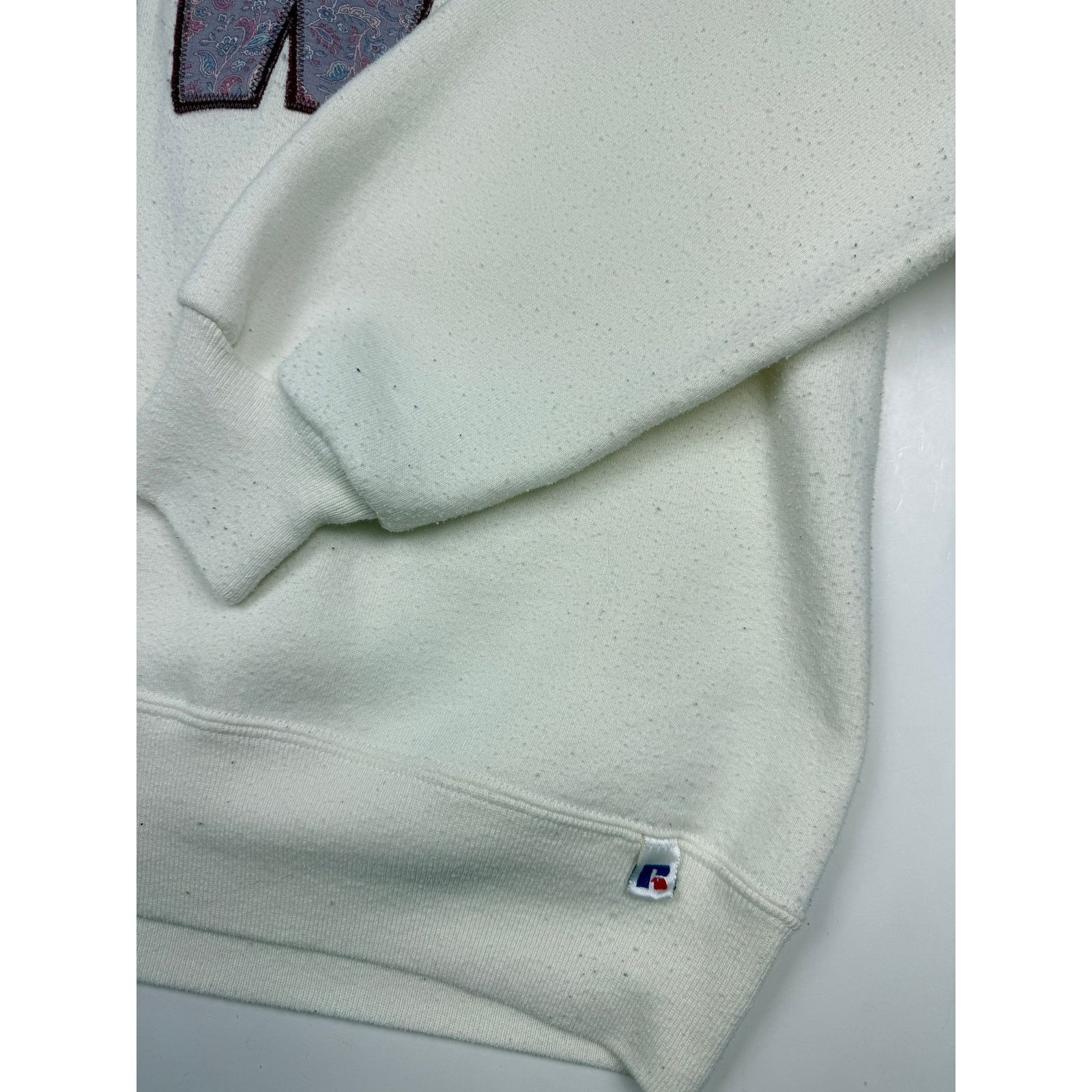 Vintage Vintage 90s Iowa Embroidered Russel Athletic Size XL Size US XL / EU 56 / 4 - 6 Thumbnail