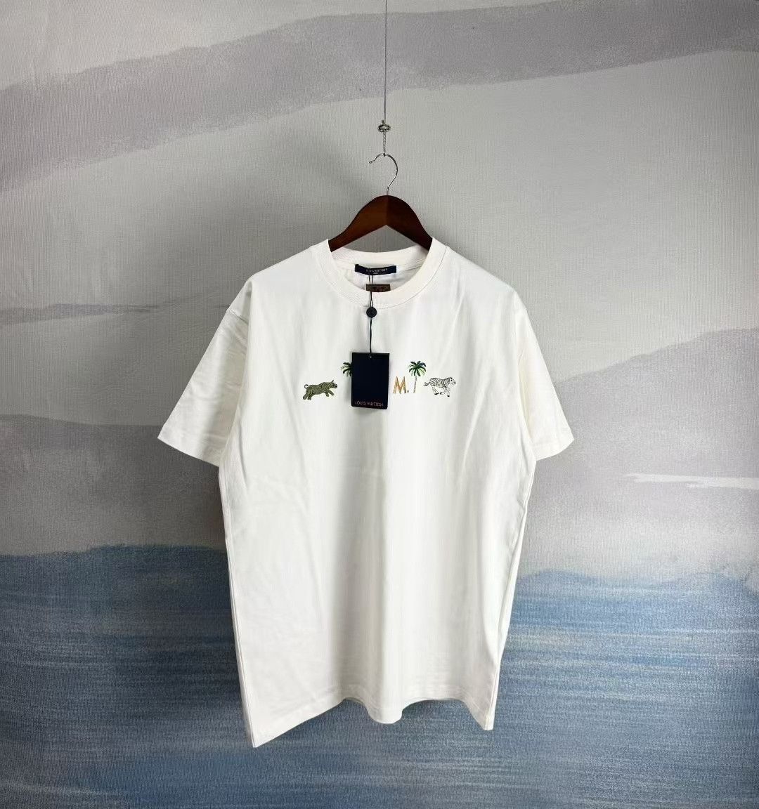 Louis Vuitton Louis Vuitton White Coconut Tree Embroidery Tee Size US M / EU 48-50 / 2 - 1 Thumbnail