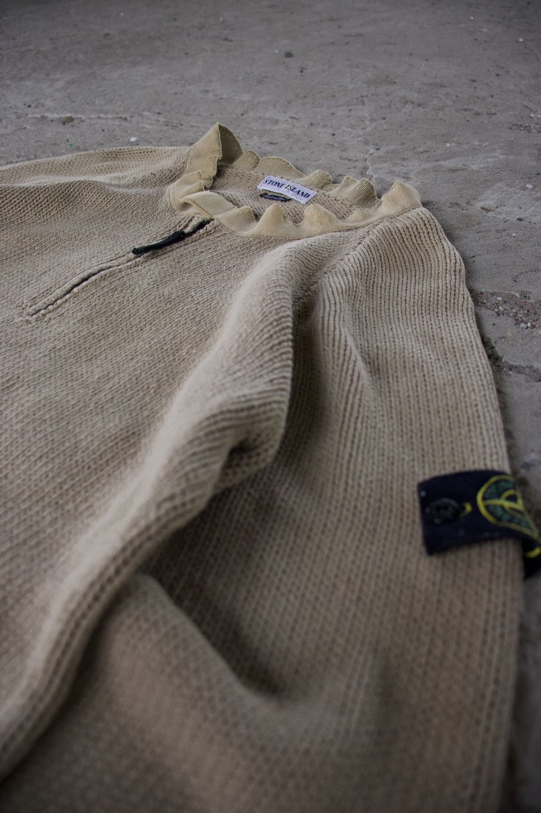 Stone Island Stone Island (Spring / Summer 2001) Beige Knit Pullover Size US L / EU 52-54 / 3 - 9 Thumbnail