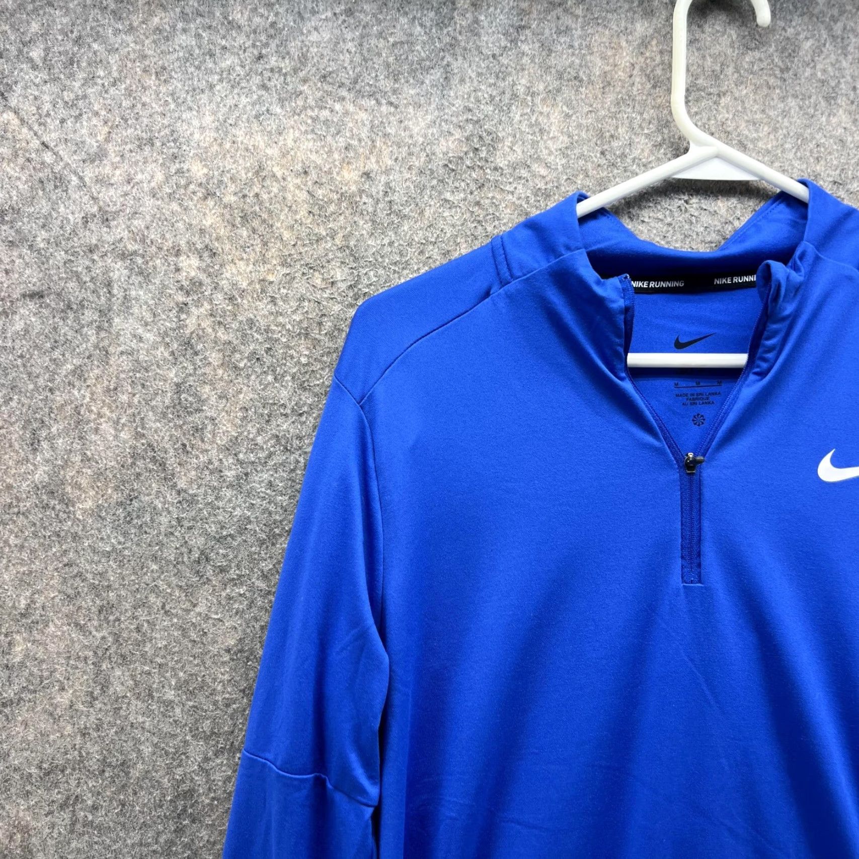 Nike Nike Sweatshirt Women Medium Blue Athletic Dri-FIT Running Swoosh Size M / US 6-8 / IT 42-44 - 3 Thumbnail