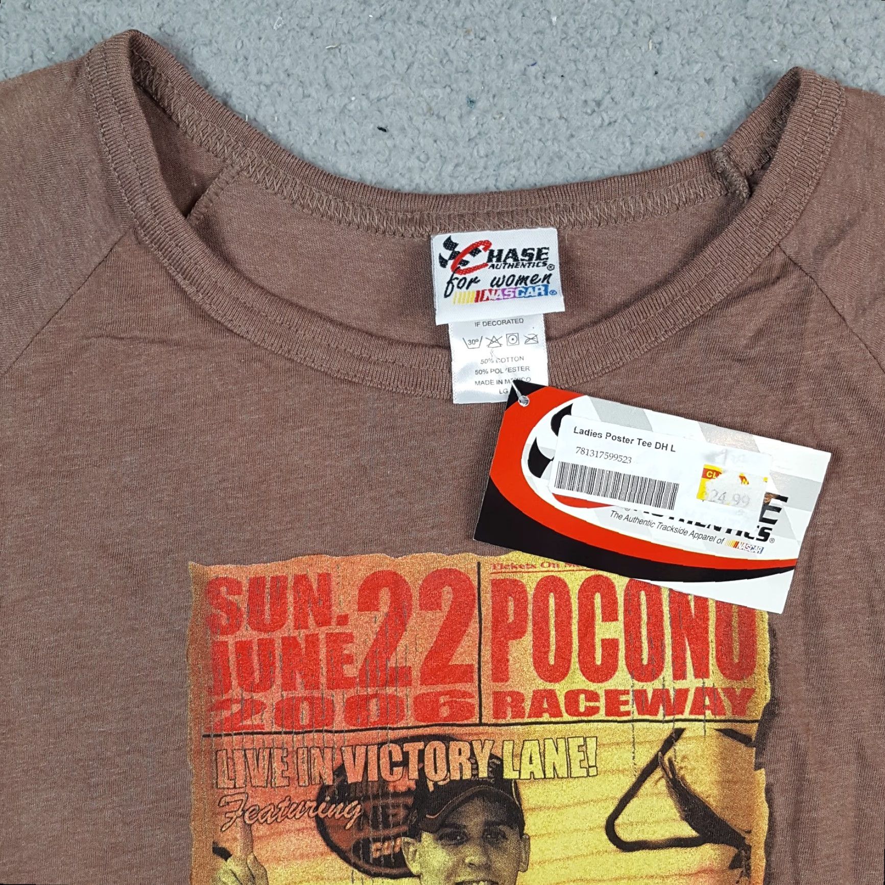 Chase Authentics VINTAGE Denny Hamlin NASCAR Racing Tee Women's Size L Car Race T Shirt Top Size L / US 10 / IT 46 - 4 Thumbnail