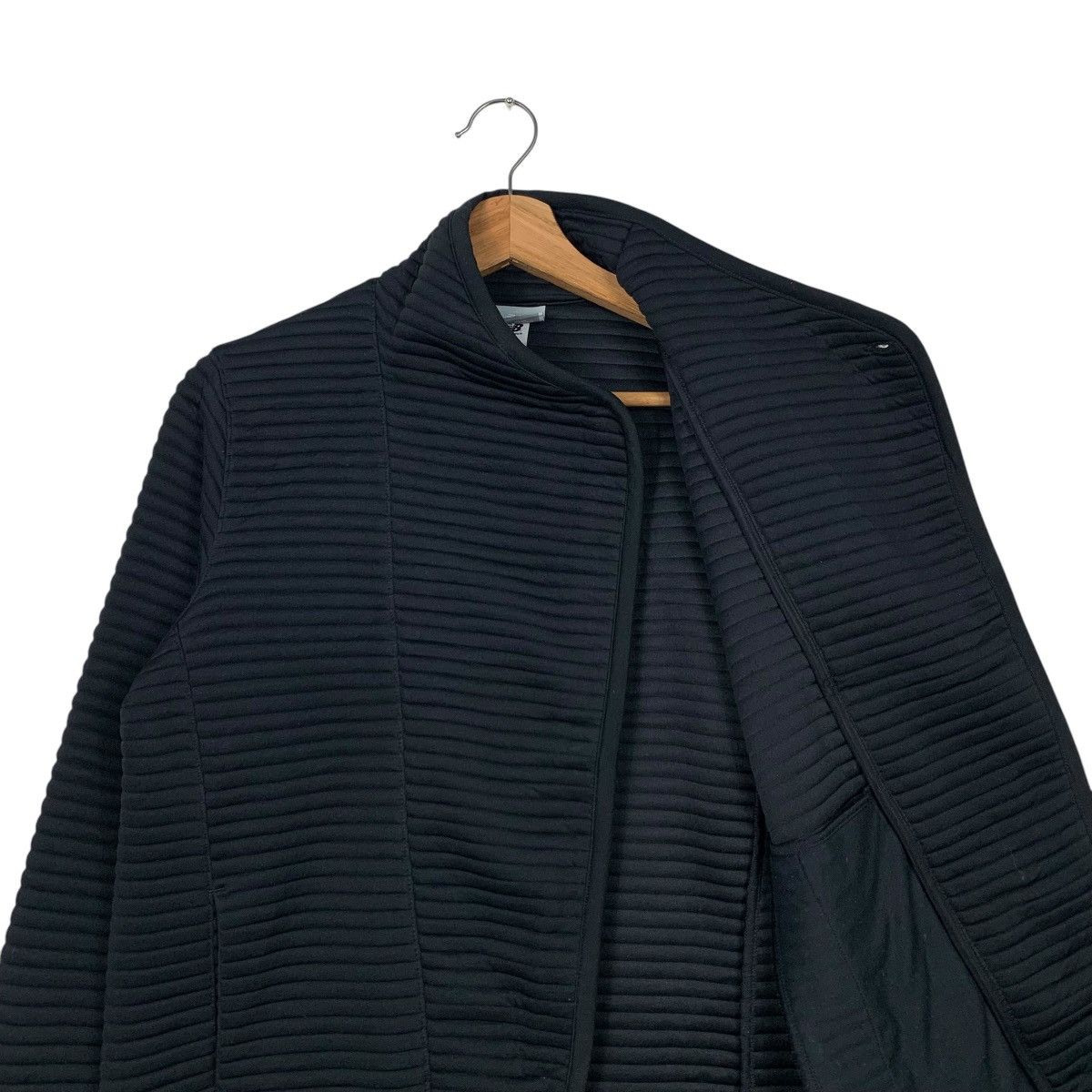 New Balance NEW BALANCE Asymmetrical Zipper Pleated Jacket #2090-C91 Size US XS / EU 42 / 0 - 10 Thumbnail