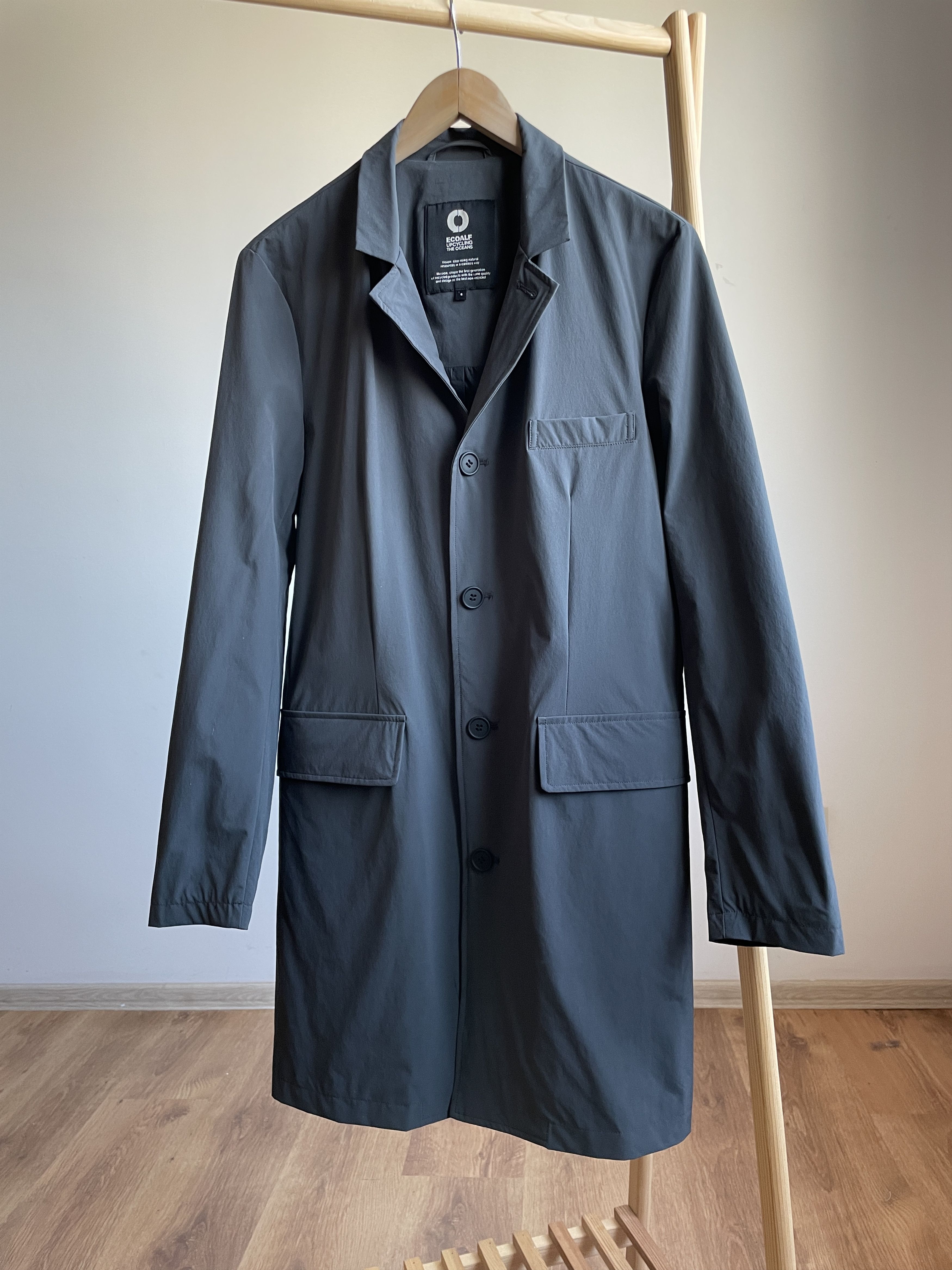 ECOALF Ecoalf Lightweight Recycled Nylon Coat Size S Size US S / EU 44-46 / 1 - 1 Thumbnail