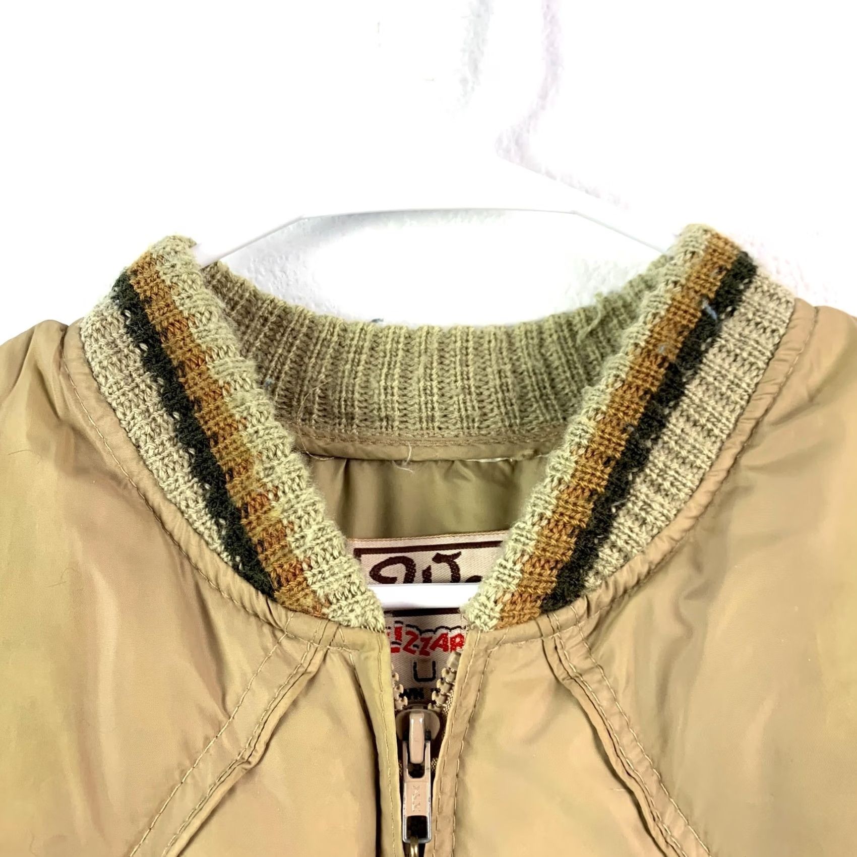 Walls VINTAGE Walls Blizzard-Pruf Down Tan Puffer Jacket Coat 2XL Nylon Brown 1970s USA Mens Manufactured Puffer Jacket Size US XXL / EU 58 / 5 - 3 Thumbnail