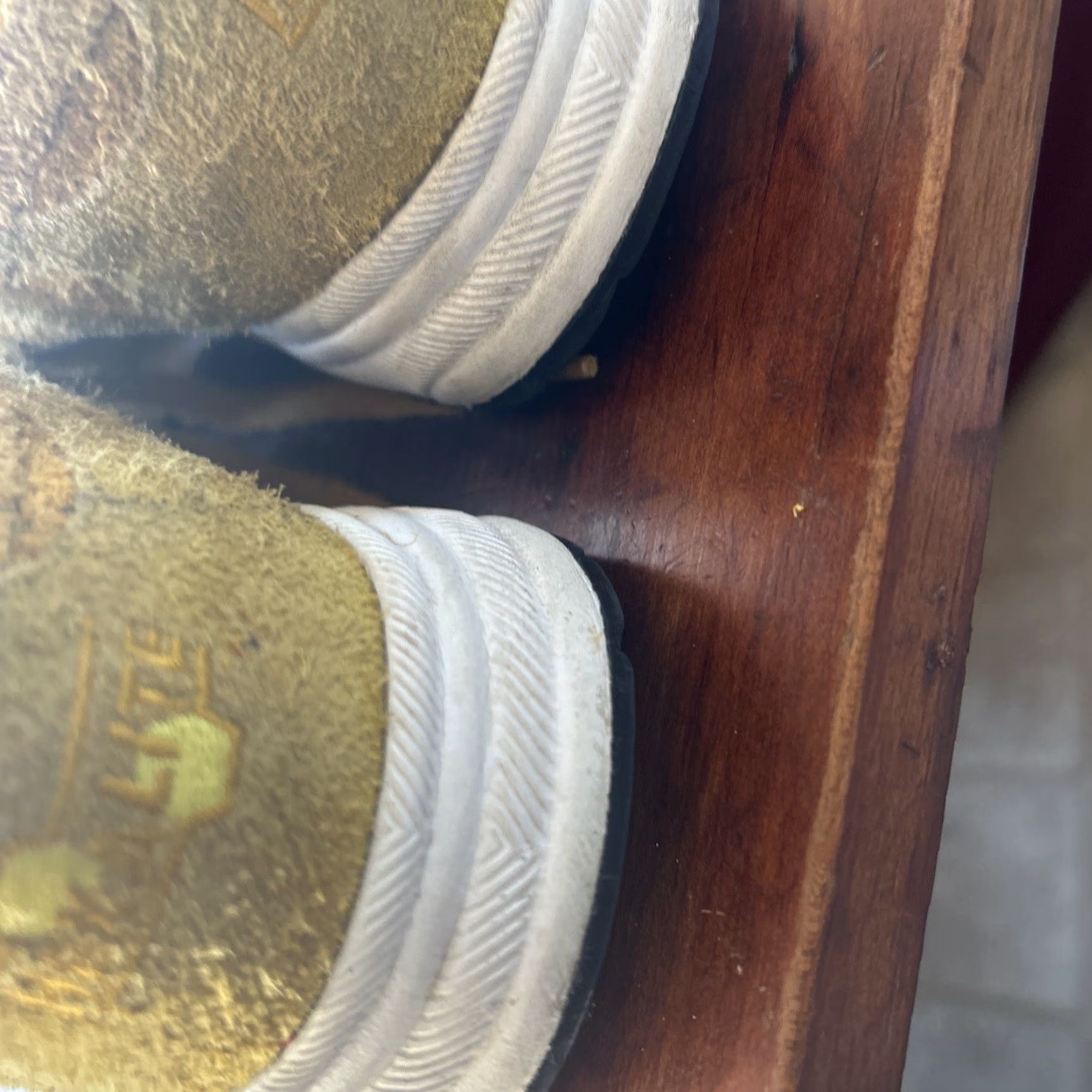 Reebok VINTAGE Reebok Classic Women Suede Hexalite Gold Sneaker 4.5 Hip Hop Women Size US 5 / IT 35 - 4 Thumbnail