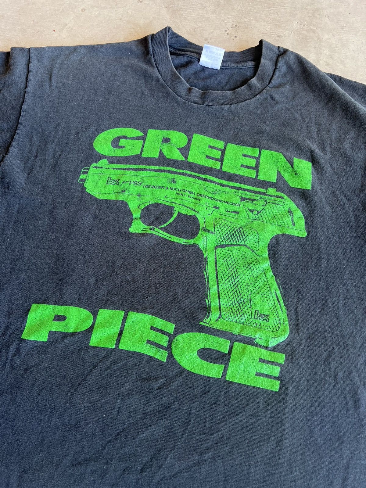 Vintage VINTAGE 1990s GREEN PIECE G*N SHIRT RAP FASHION VICTIM Size US XL / EU 56 / 4 - 2 Thumbnail
