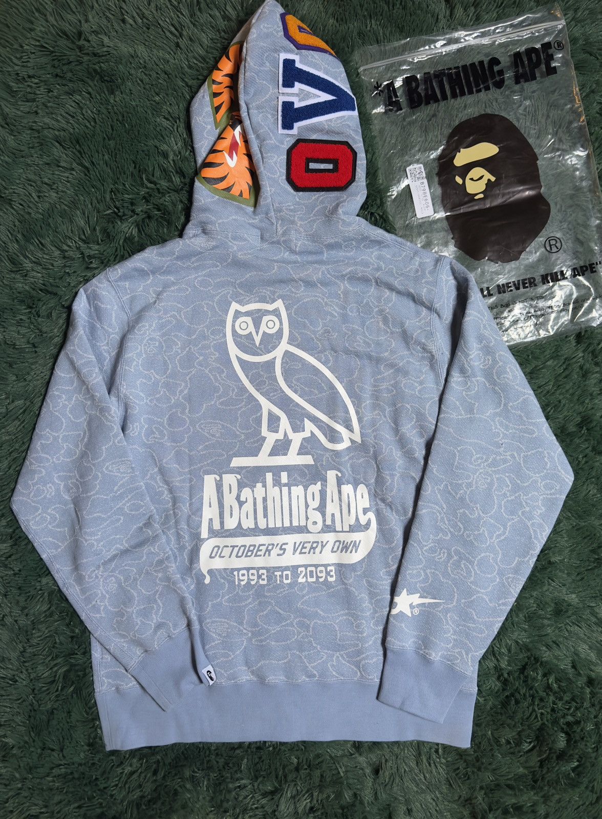 Bape × October's Very Own OVO x BAPE Camo Shark Full-Zip Hoodie Size US XL / EU 56 / 4 - 3 Thumbnail