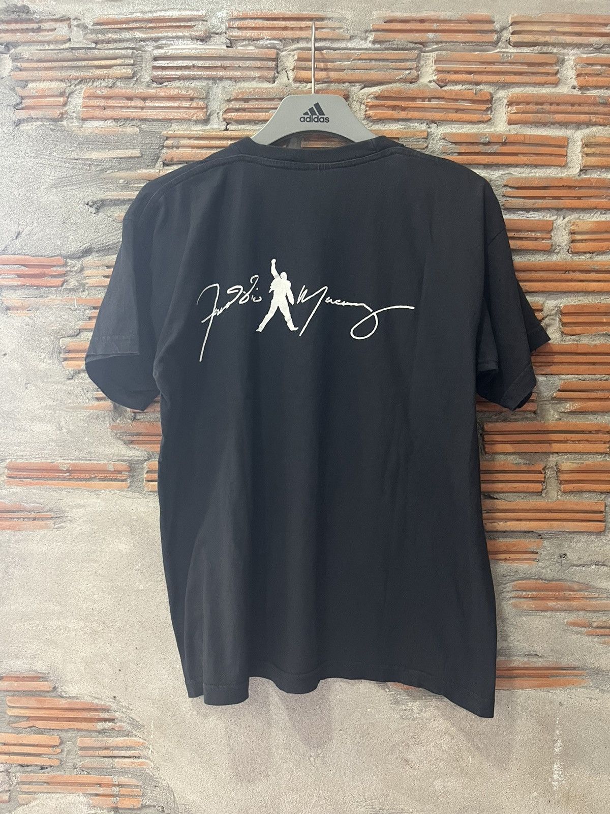 Band Tees Vintage FREDDIE MERCURY singer Queen band 90’s Tshirt Size US XL / EU 56 / 4 - 3 Thumbnail