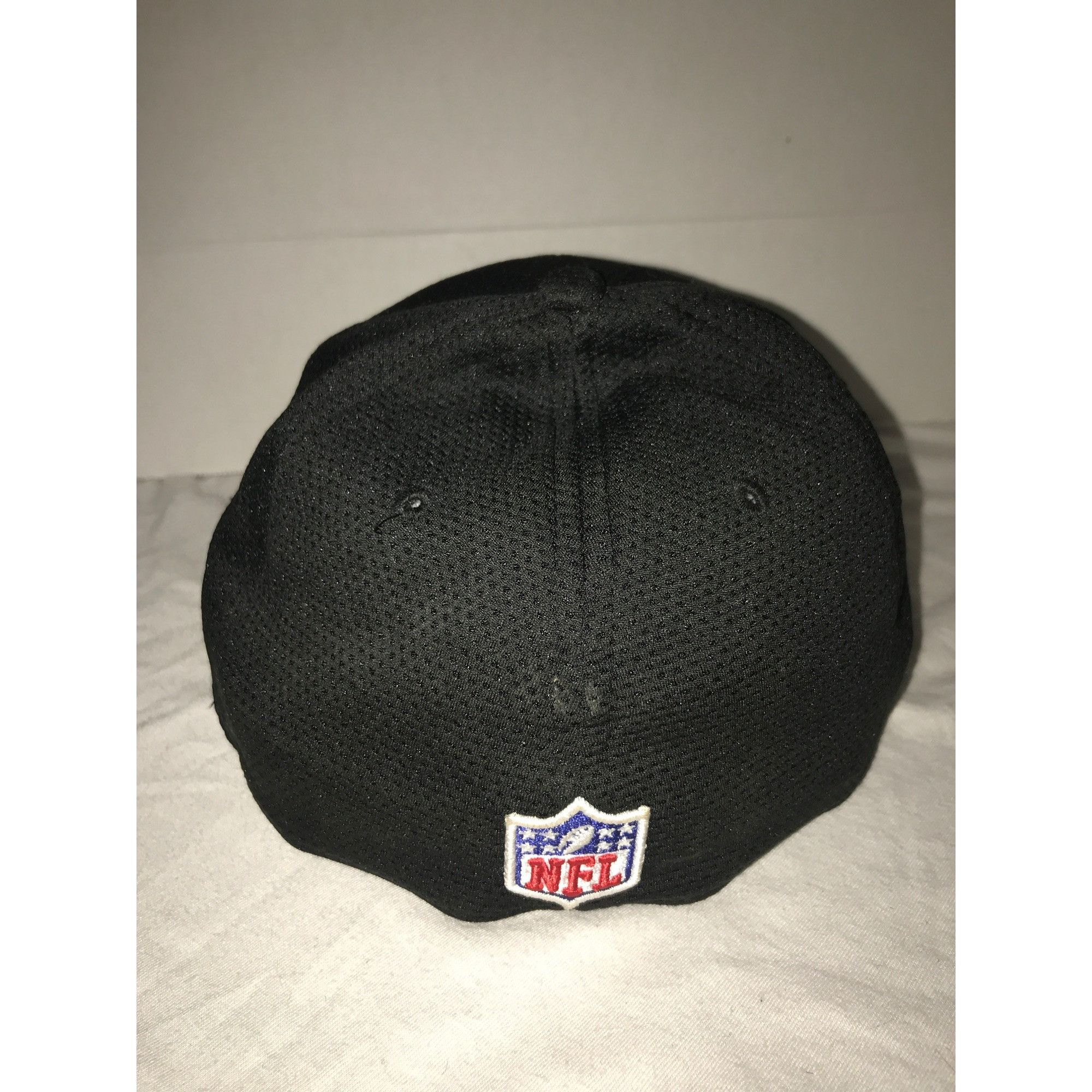 New Era Atlanta Falcons Black/Red 39THIRTY New Era Fitted Mesh Cap Size ONE SIZE - 3 Thumbnail