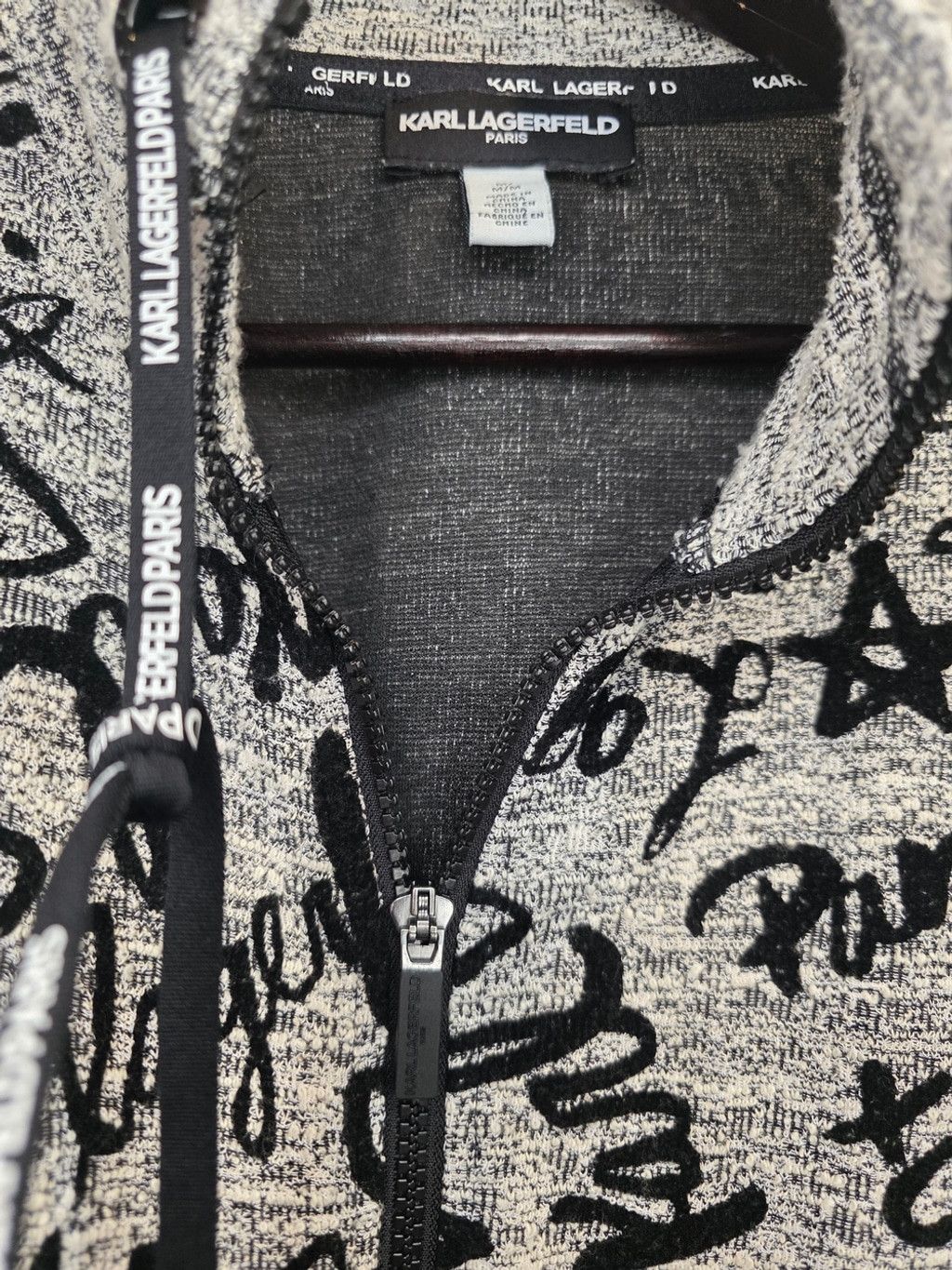 Karl Lagerfeld Karl Lagerfeld Paris Gray Black Logo Graffiti Zip Front Jack Size L / US 10 / IT 46 - 5 Thumbnail