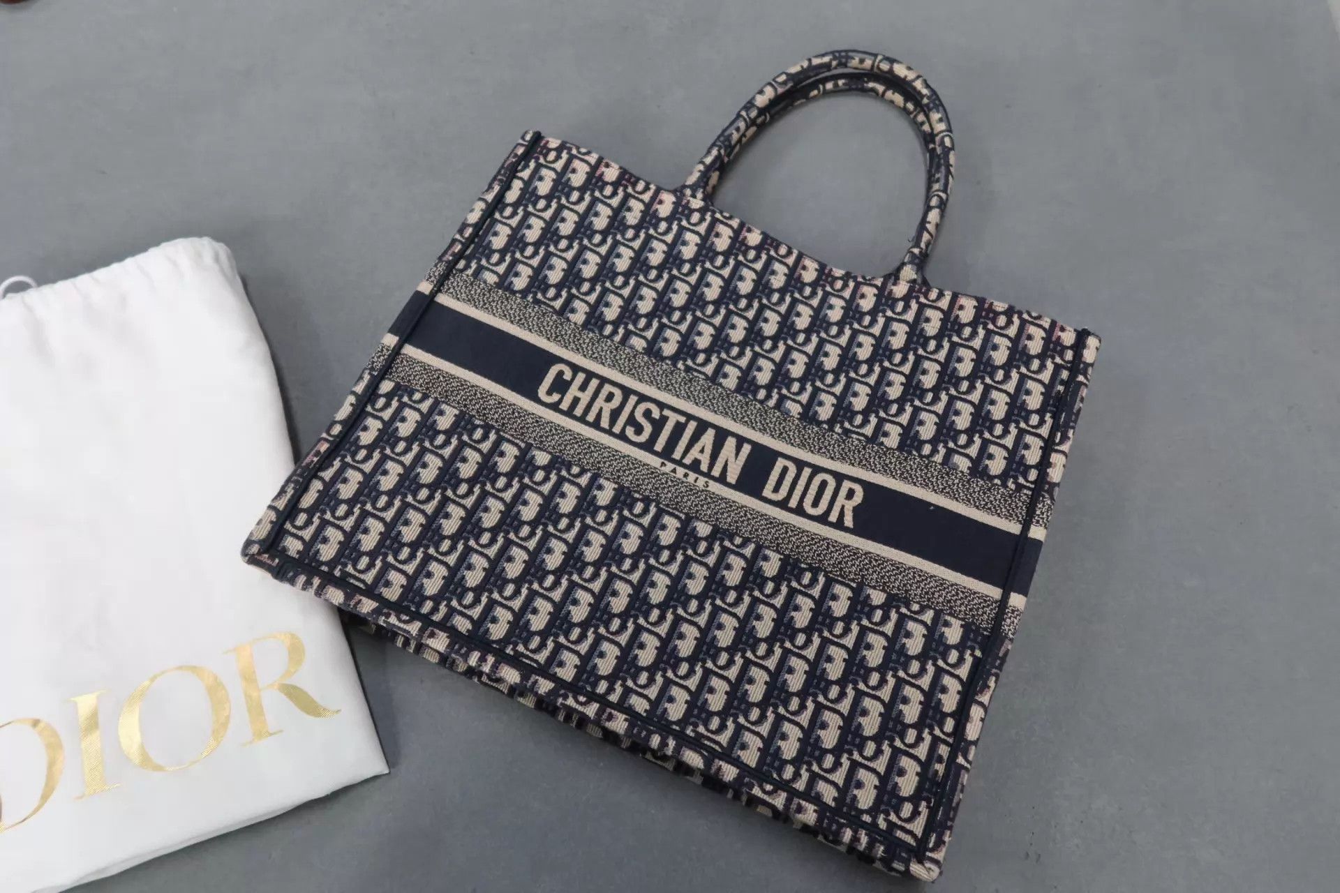 Dior Dior Book Tote L Blue Oblique 99 dust bag Size ONE SIZE - 1 Thumbnail