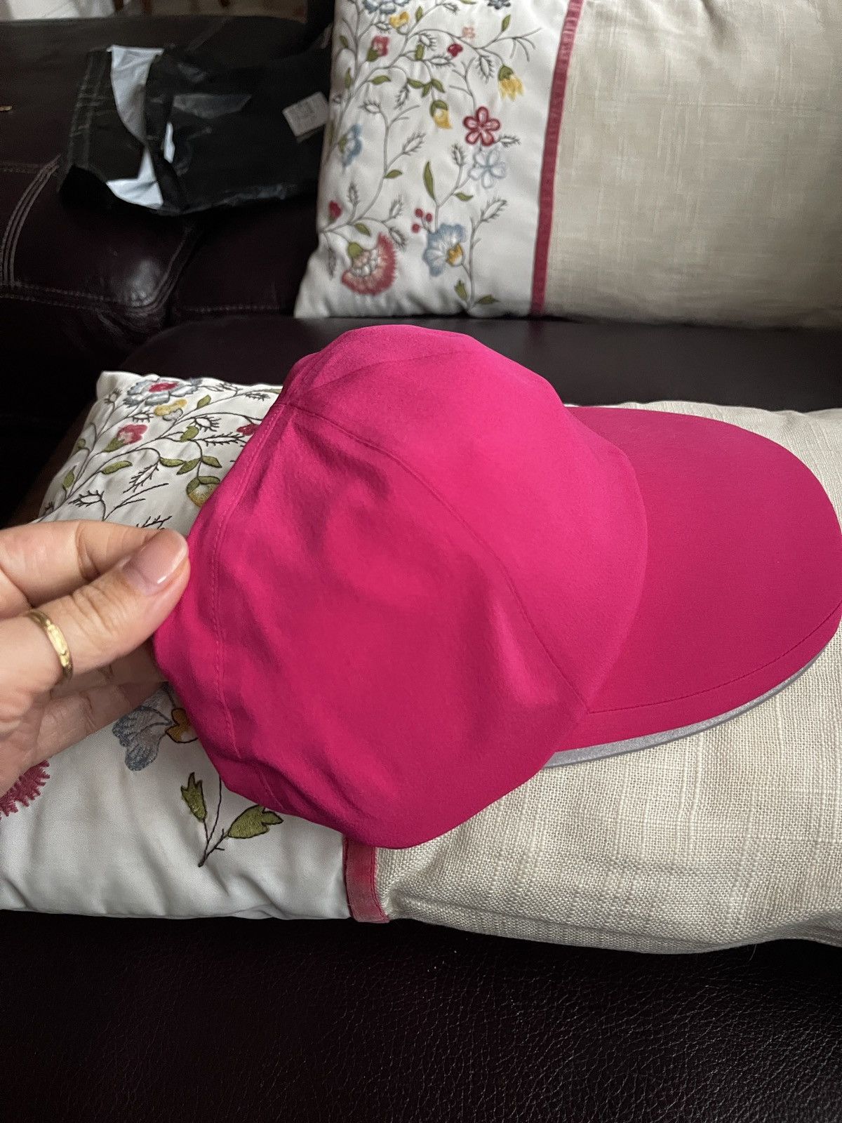 Lululemon Lululemon fast and free pony tail running hat NWT in PSNT Size ONE SIZE - 7 Thumbnail