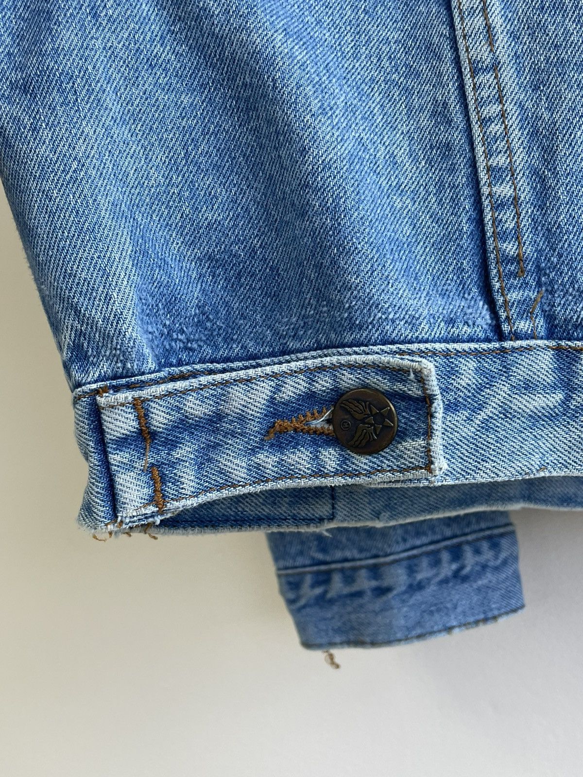 Avirex AVIREX USA Mens Vintage Denim Jeans Jacket Size US M / EU 48-50 / 2 - 17 Thumbnail