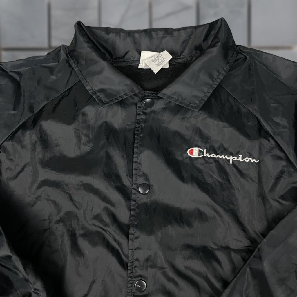 Champion Champion Jacket Women's M Black Crop Windbreaker Polyester Logo Zip Casual Outdoors Mens? Wait. Size M / US 6-8 / IT 42-44 - 1 Thumbnail
