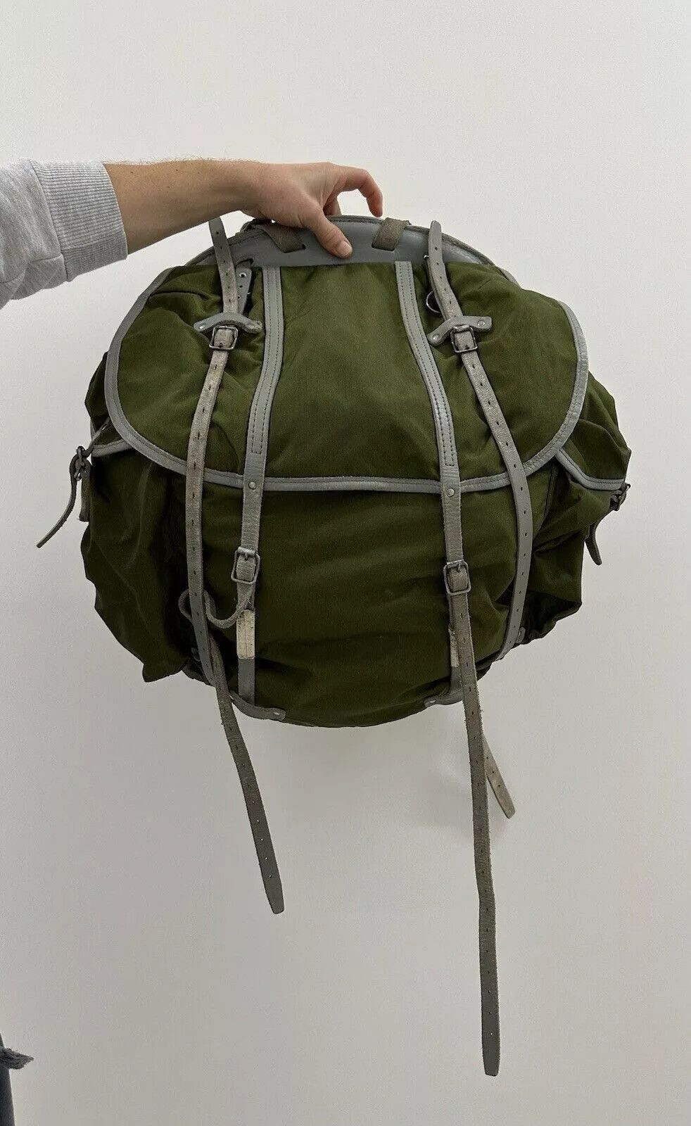 Vintage VINTAGE JAMES BOND EIGER MILITARY NORWAY ARMY BAG Backpack Size ONE SIZE - 6 Thumbnail