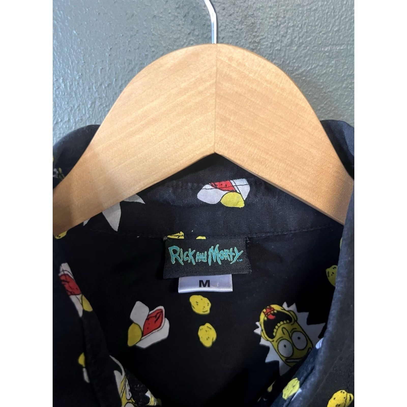 Vintage Rick and Morty Mens Black Short Sleeve Graphic T-shirt Size M Size US M / EU 48-50 / 2 - 3 Thumbnail