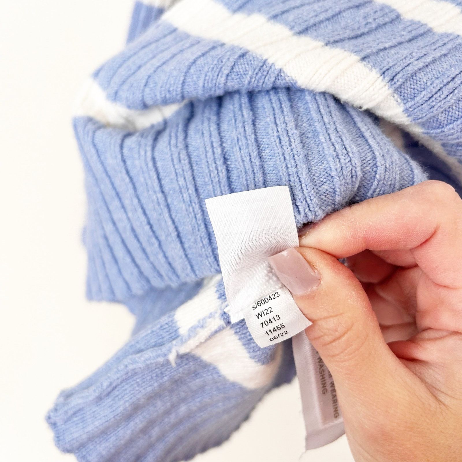 Loft Loft Blue White Striped Ribbed Turtleneck Sweater Sz S Size S / US 4 / IT 40 - 4 Thumbnail