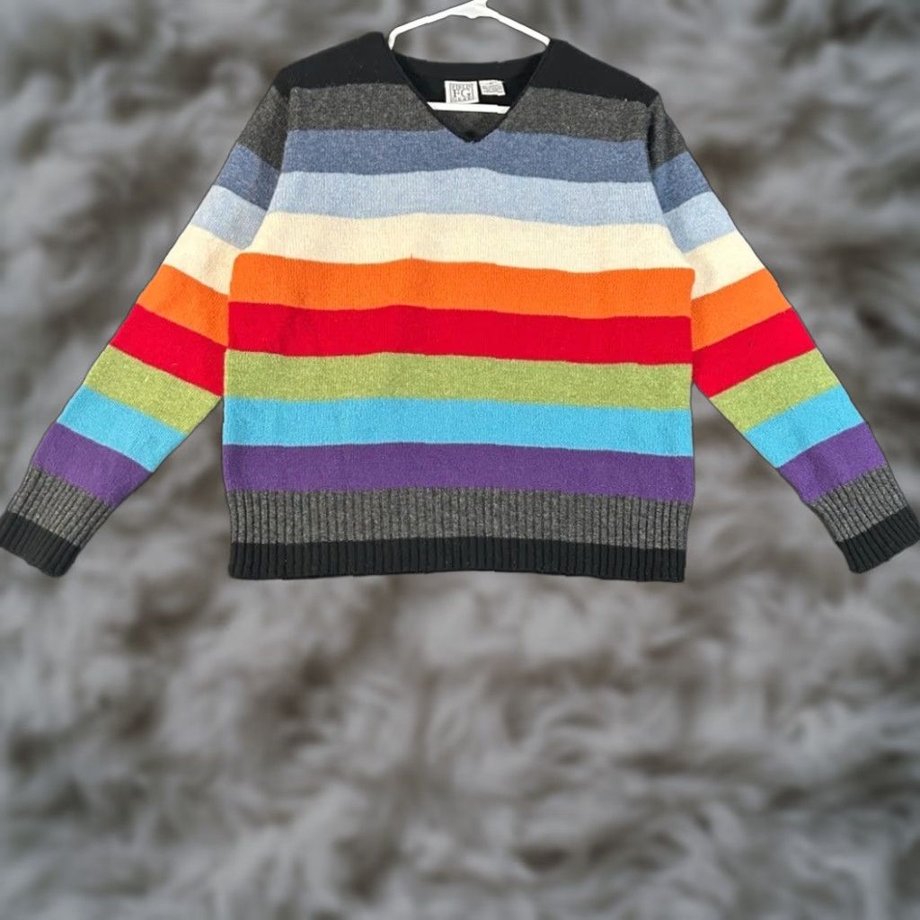 Rainbow Field Gear FG 100% Lambswool Multicolor Rainbow V-Neck Sweater Women M Red Pullover Womens Size M Size M / US 6-8 / IT 42-44 - 1 Thumbnail