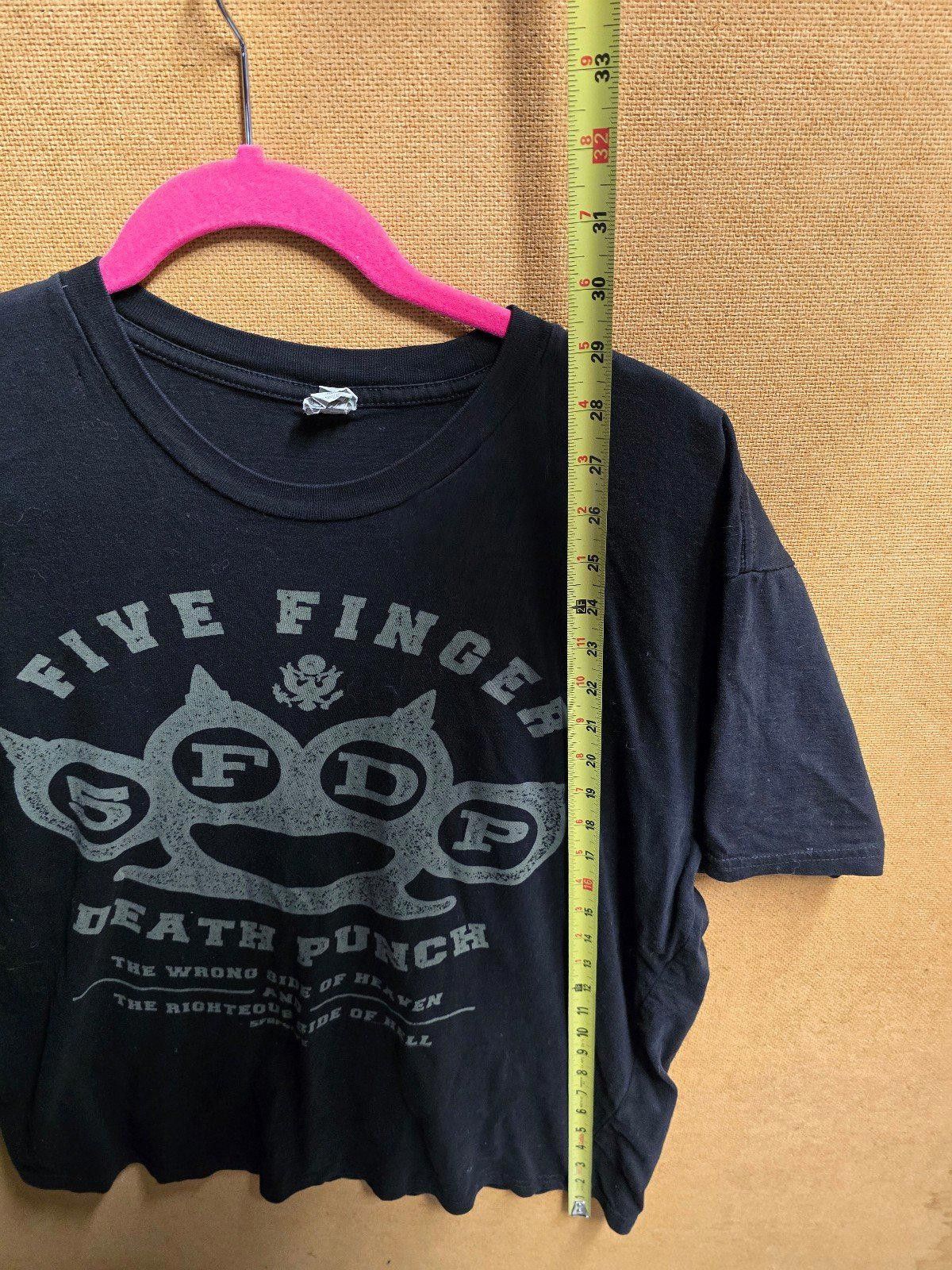 Gildan Five Finger Death Punch The Wrong Side Of Heaven 2012 XL Y2k Size US XL / EU 56 / 4 - 5 Thumbnail