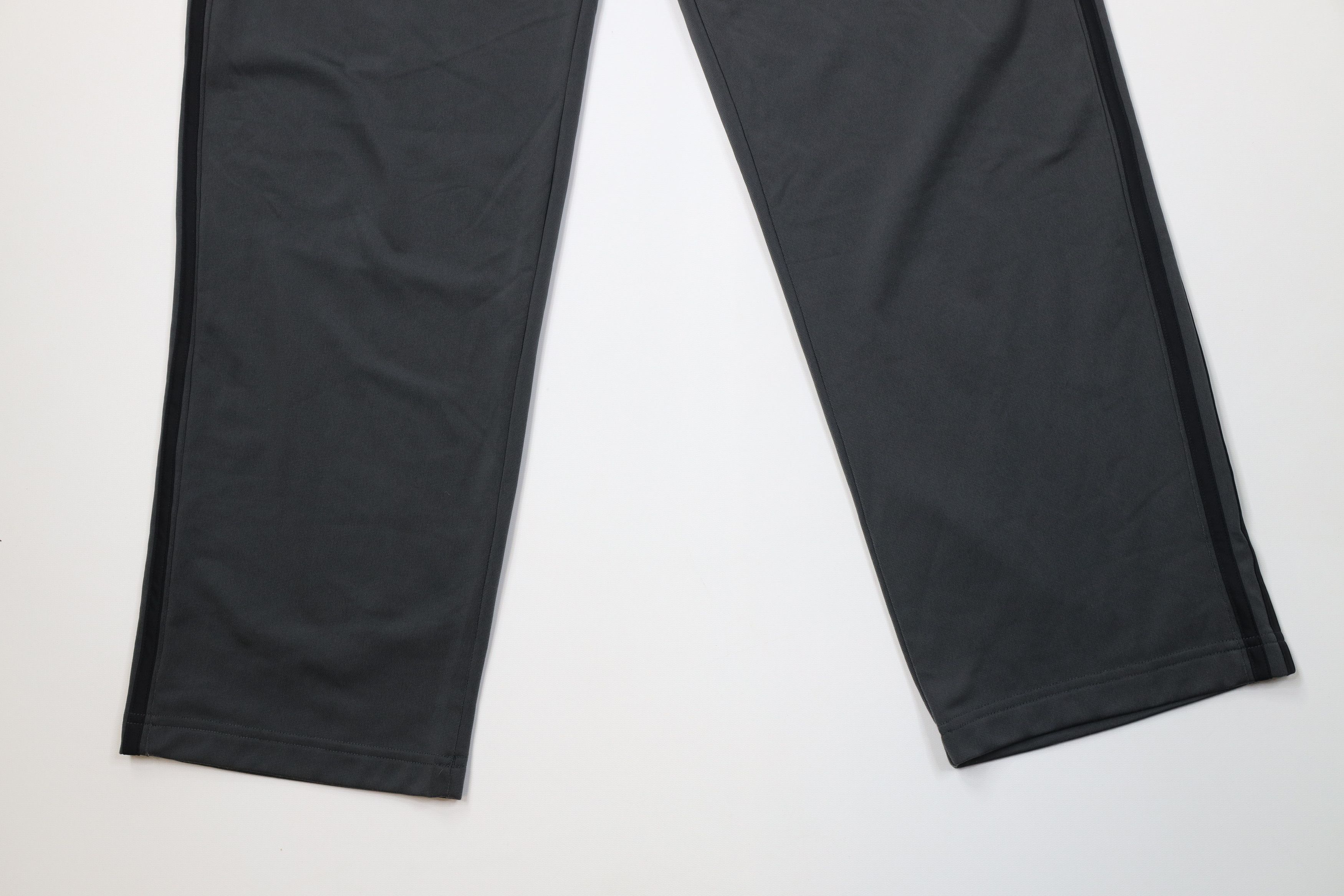 Adidas Y2K Adidas Spell Out Striped Wide Leg Sweatpants Pants Gray Size US 36 / EU 52 - 4 Thumbnail