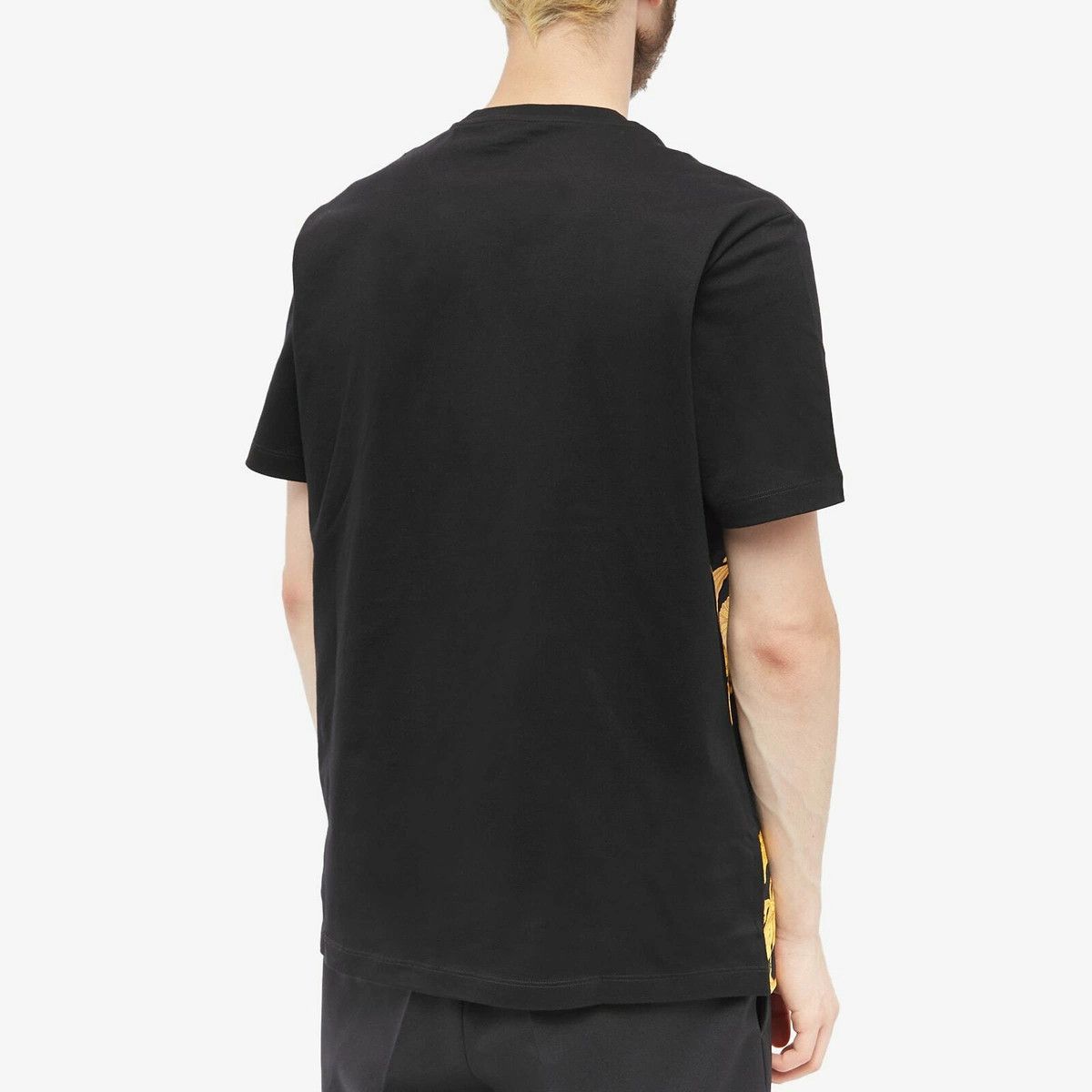 Versace o1y0525 Logo Crewneck T-Shirt in Black/Gold Size US XXL / EU 58 / 5 - 4 Thumbnail