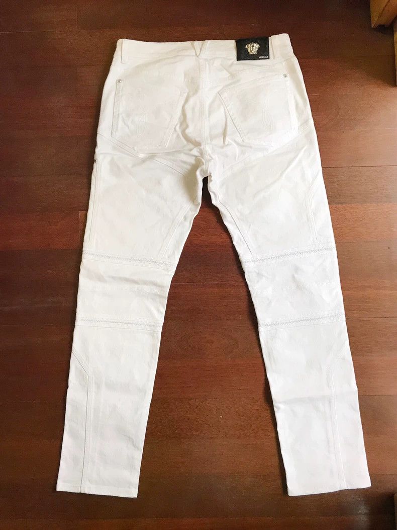 Versace Versace White jeans Size US 32 / EU 48 - 2 Thumbnail