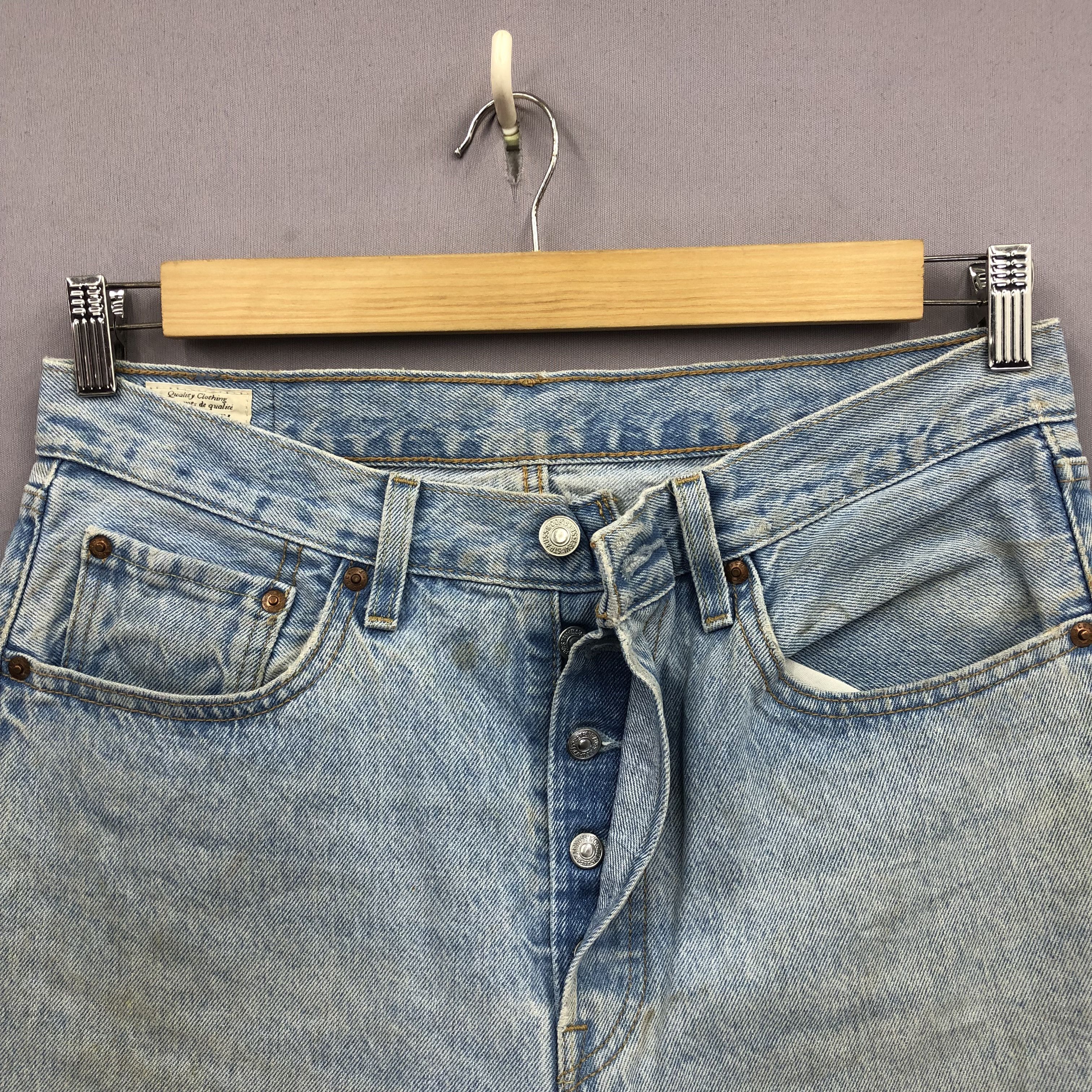 Levi's Vintage Levis 501 Light Wash Jeans Levi's Sun Faded Denim Size US 32 / EU 48 - 7 Thumbnail